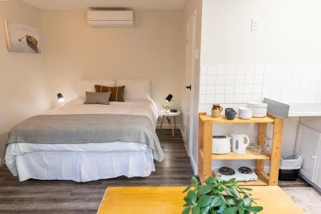 Bed in Barefoot Villas and Retreat