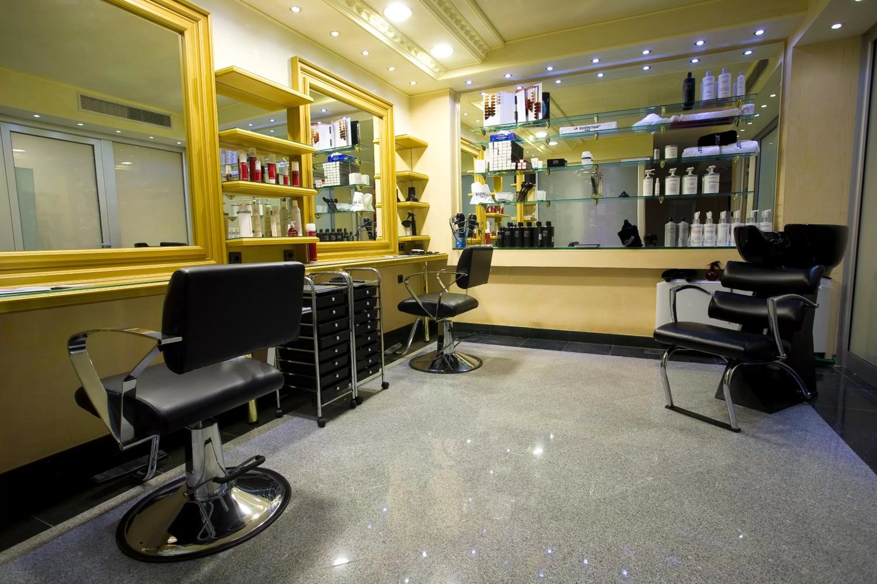 Spa and wellness centre/facilities in Prezident Hotel