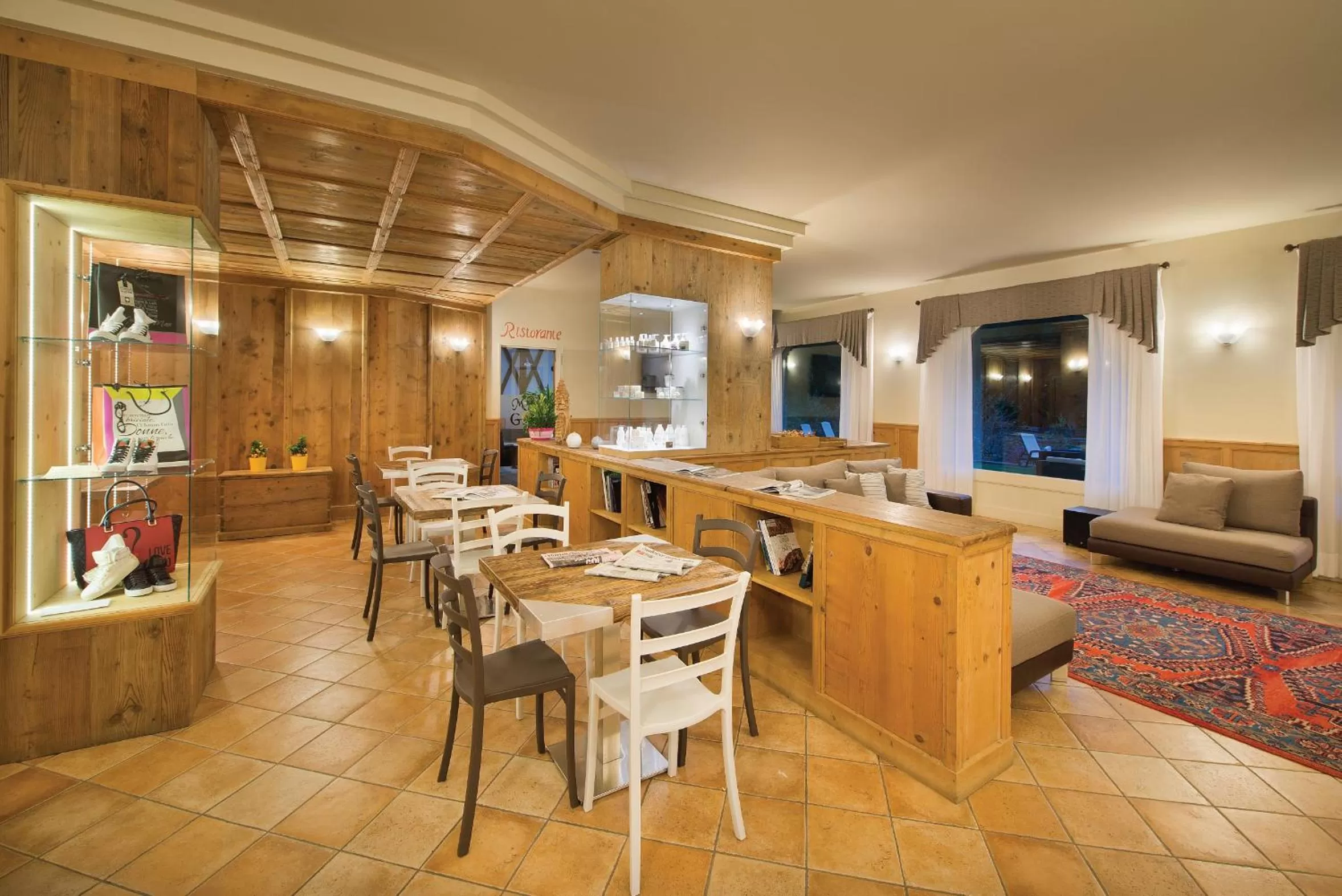 Lobby or reception, Restaurant/Places to Eat in Residence Club Ponte Di Legno