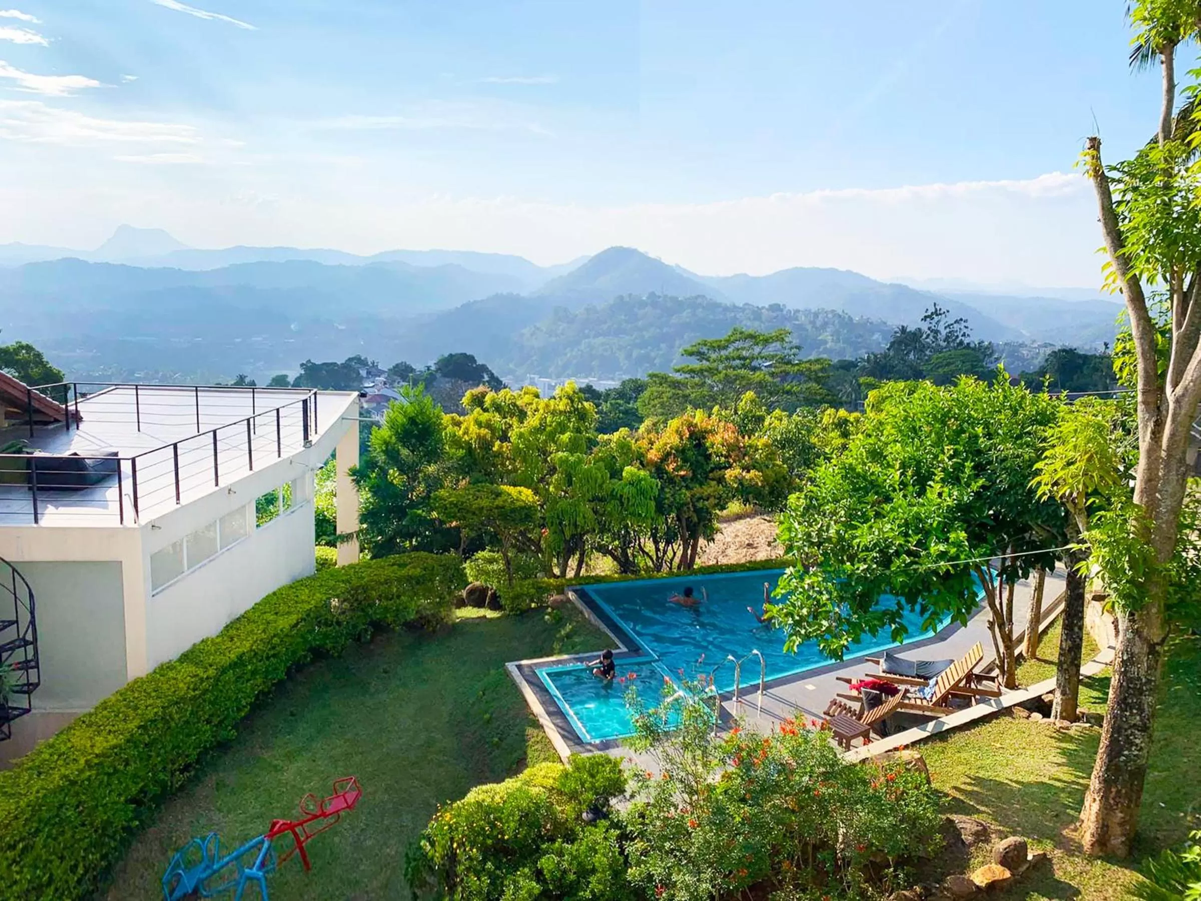 Garden in The Kandyan Villa