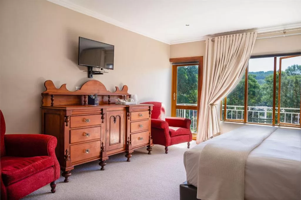 Bedroom, Bed in Issaquena Heights Boutique Hotel