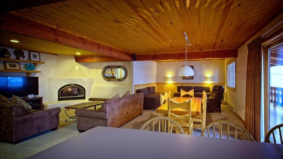 Sitzmark Sports Lodge