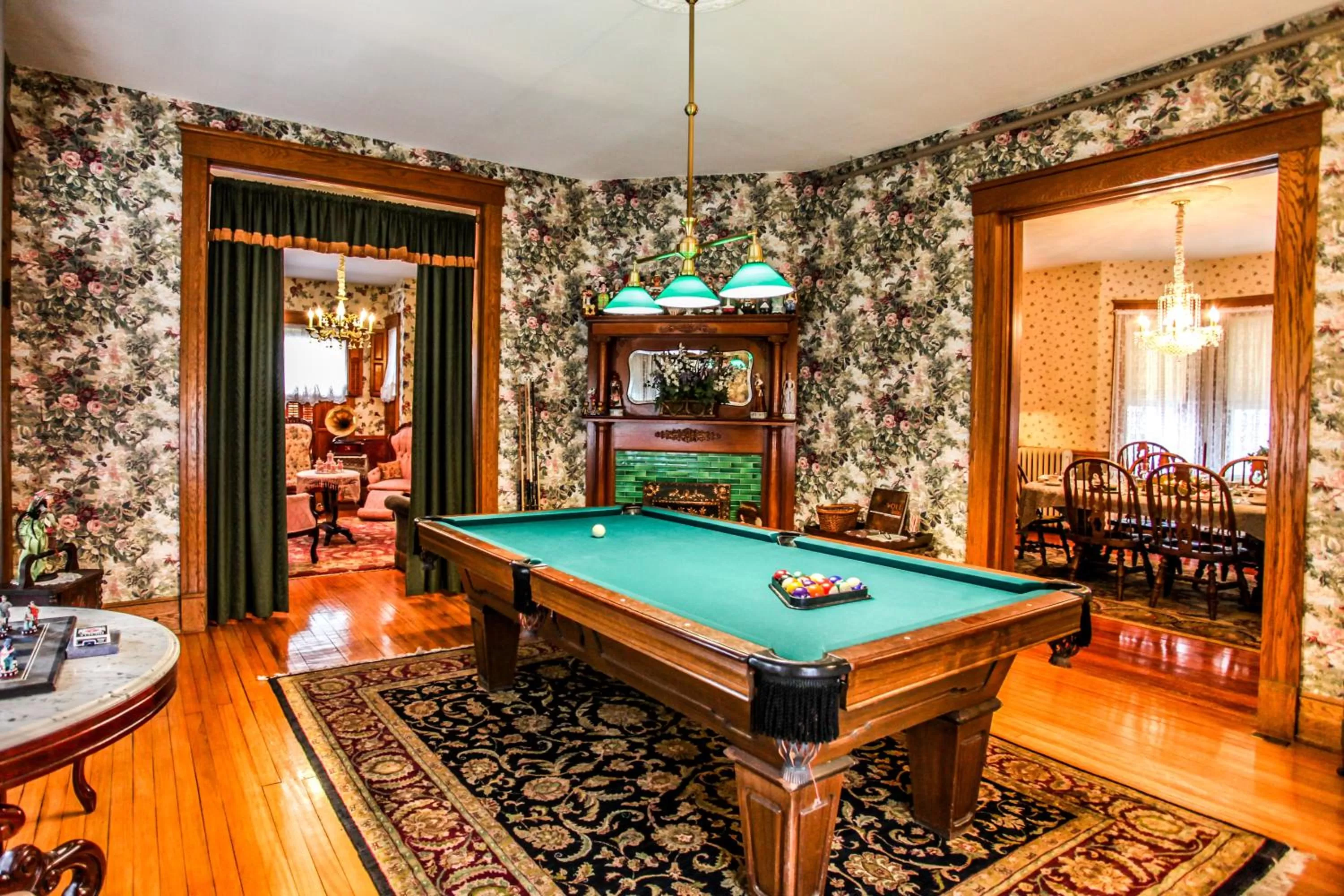 Billiard in Hollerstown Hill Bed and Breakfast