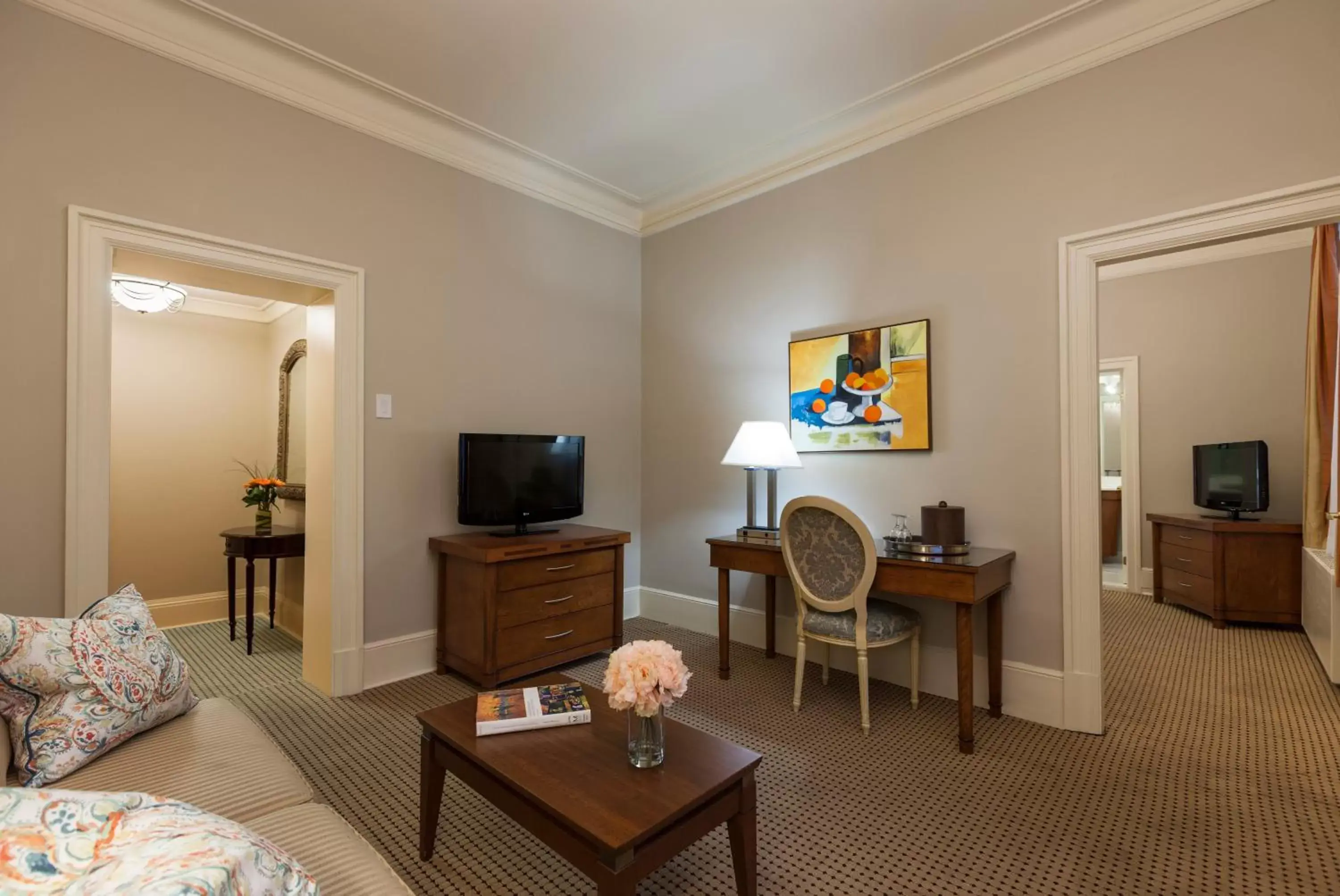 Suite in Chateau Versailles Suite in Chateau Versailles