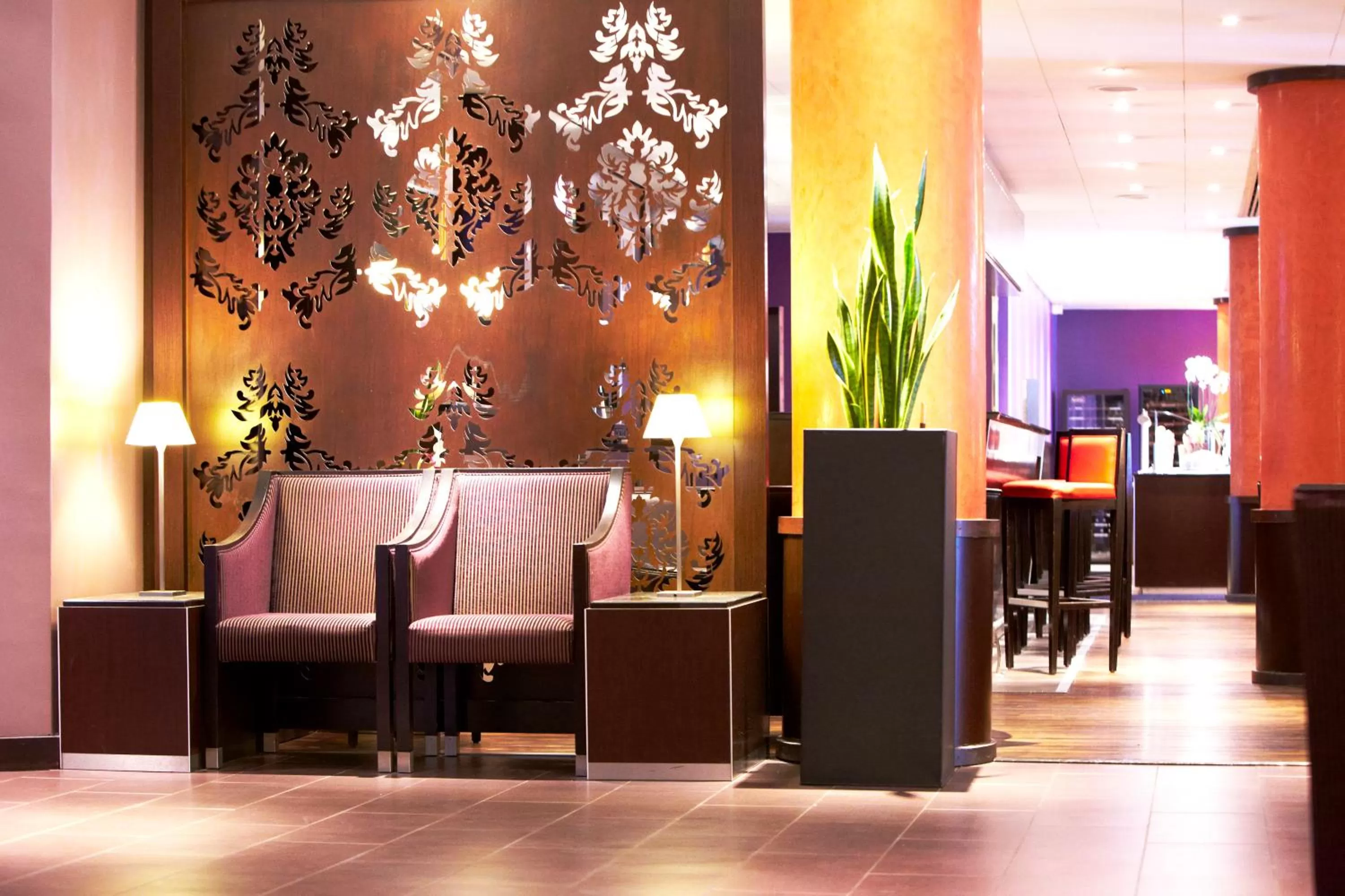 Lobby or reception in Golden Tulip CDG Airport Roissy
