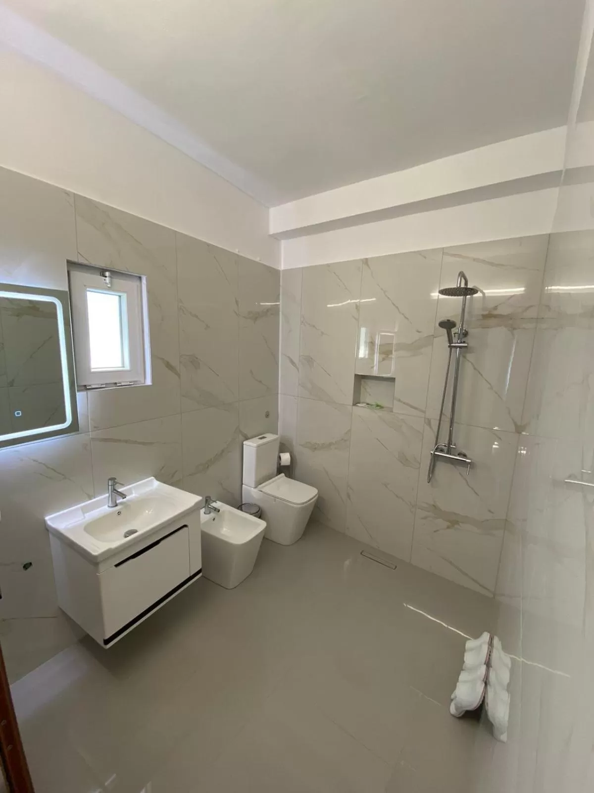 Bathroom in Hotel Kaloshi