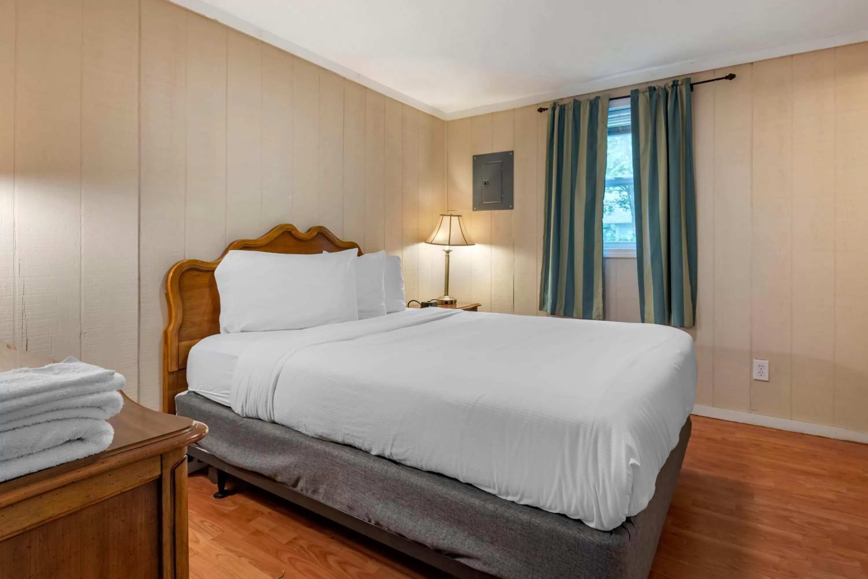 Bed in Anchor Inn and Cottages Wells-Ogunquit