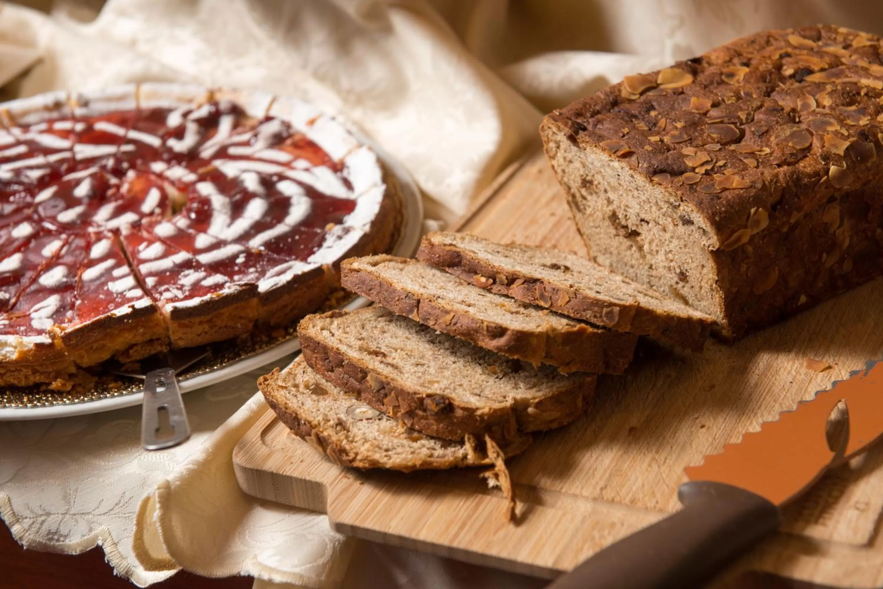 Restaurant/places to eat in Hotel Berna