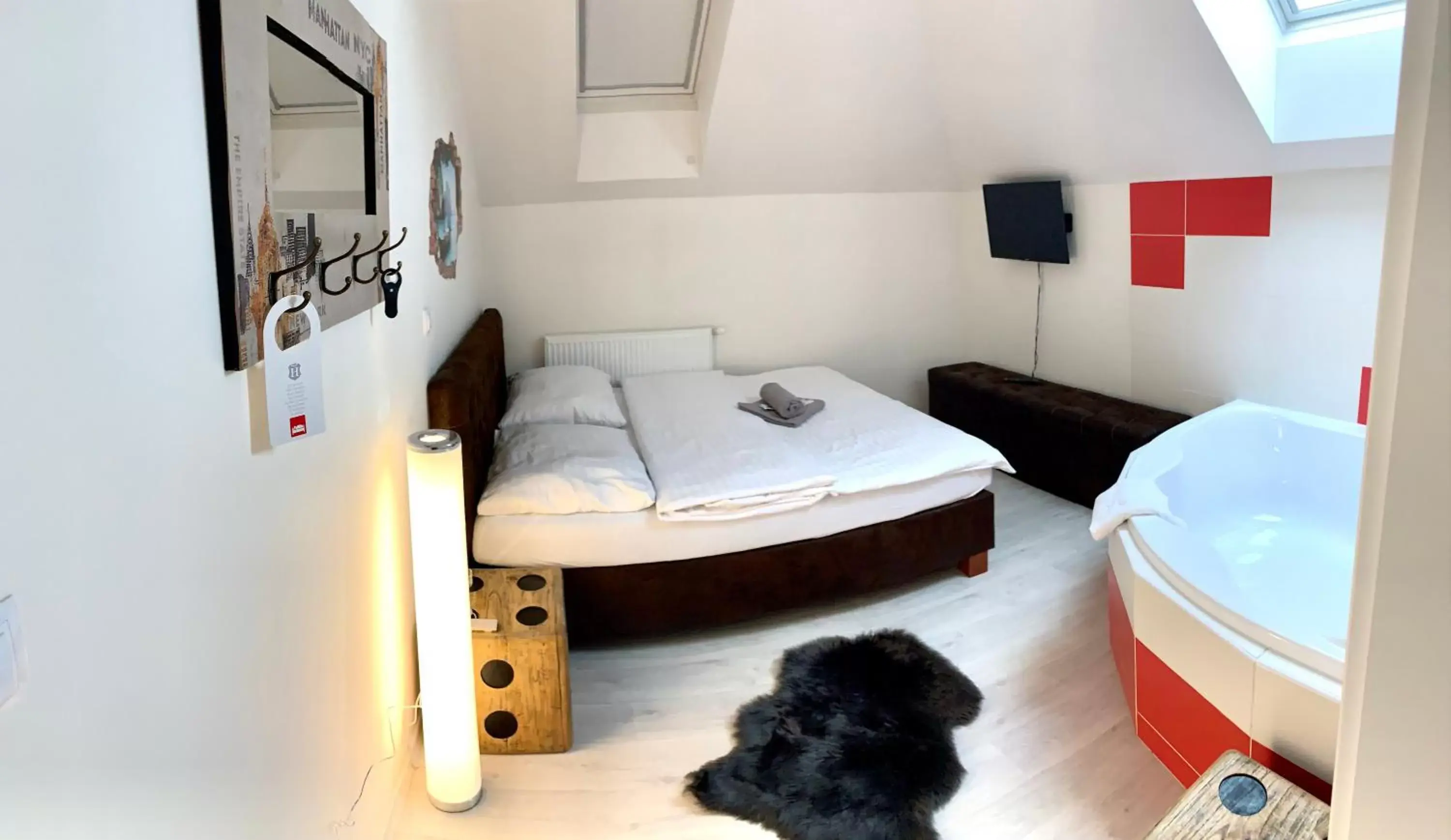 Deluxe Double Room with Bath in Hotel Stará Pošta Deluxe Double Room with Bath in Hotel Stará Pošta