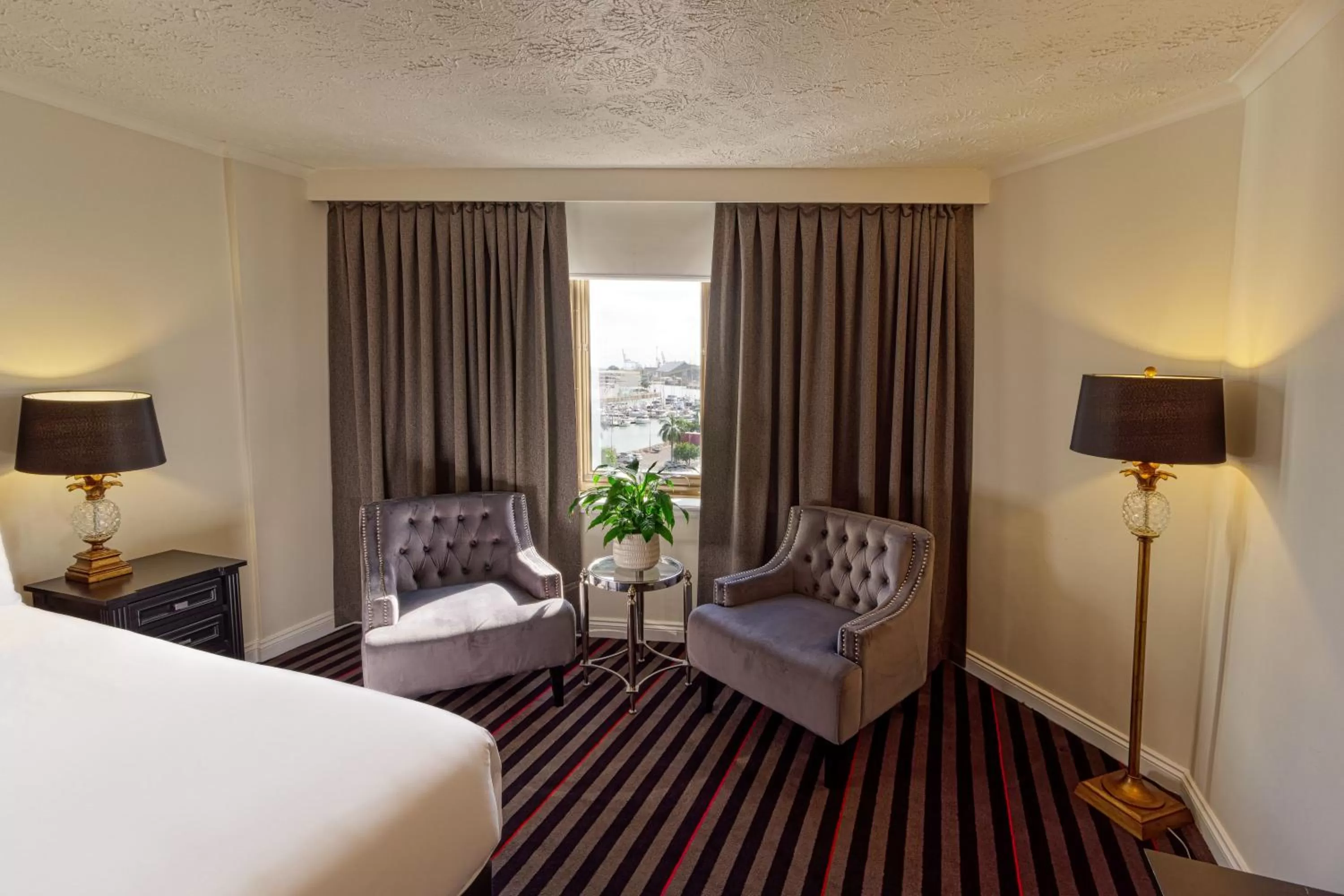 View (from property/room), Bed in Rydges Southbank Townsville