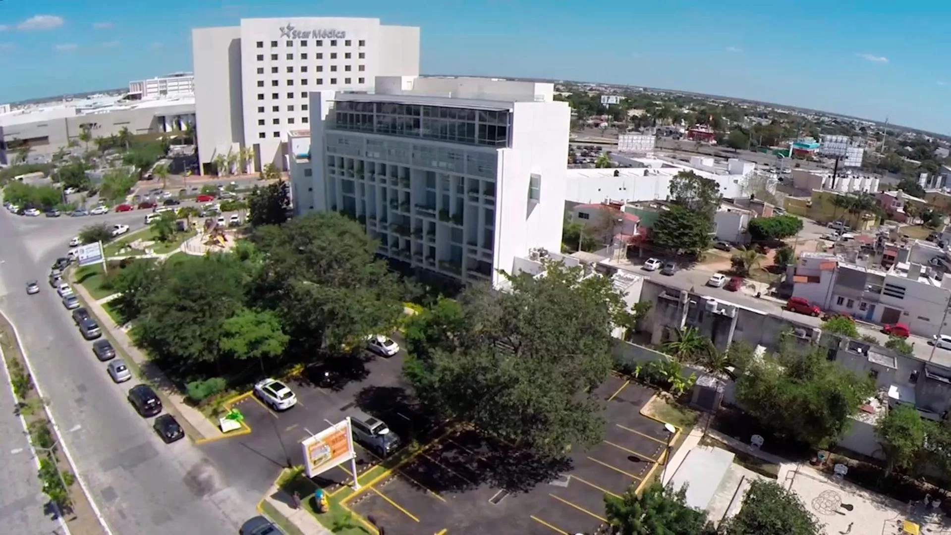 Property building in Mesón de la Luna Hotel & Spa