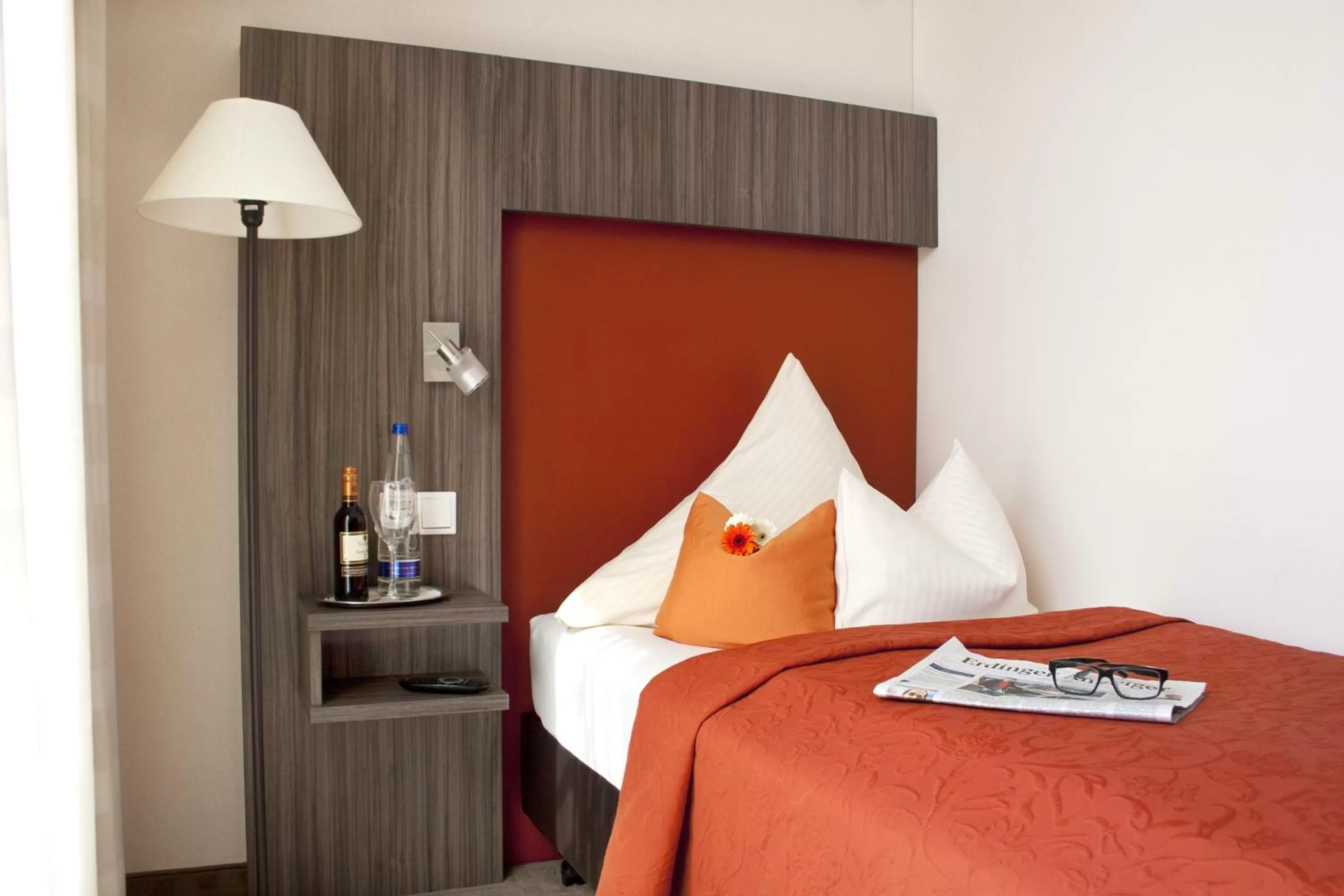 Photo of the whole room, Bed in Hotel Linner