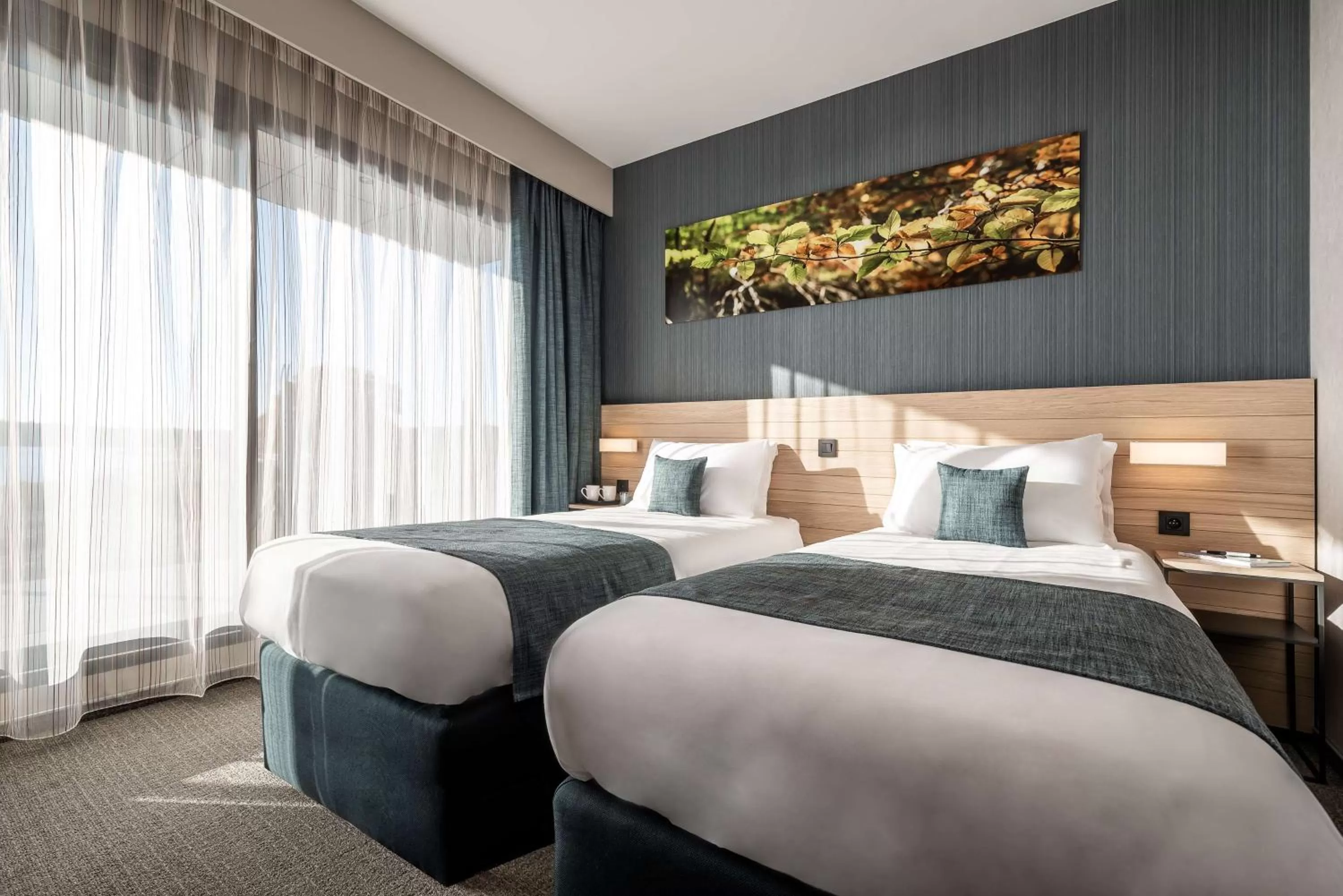 Photo of the whole room, Bed in Golden Lakes Hotel