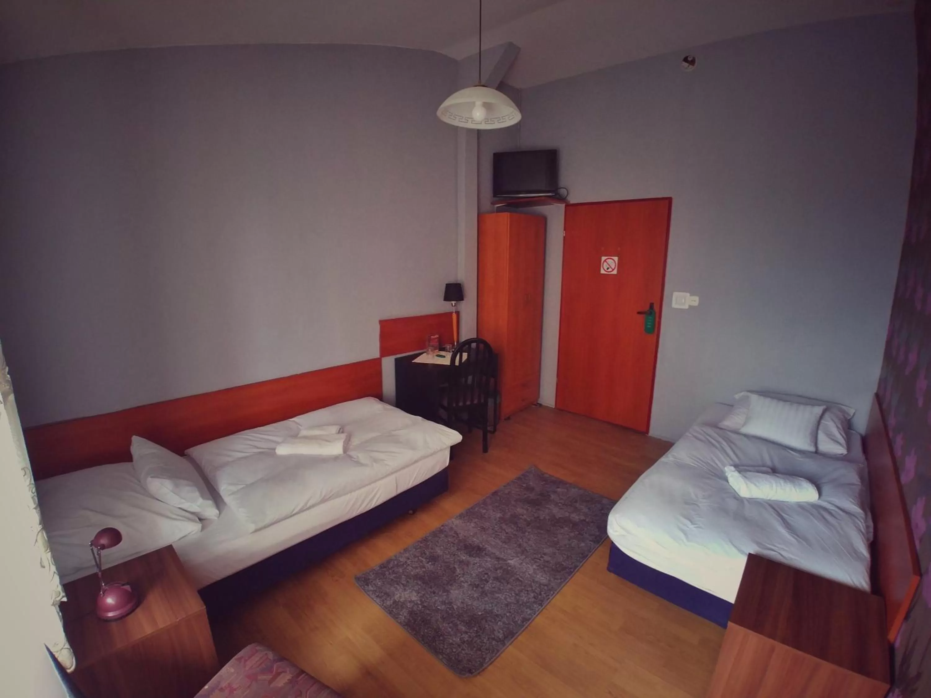 Breakfast, Bed in Hotel Komfort Inn - Dwór Hubertus