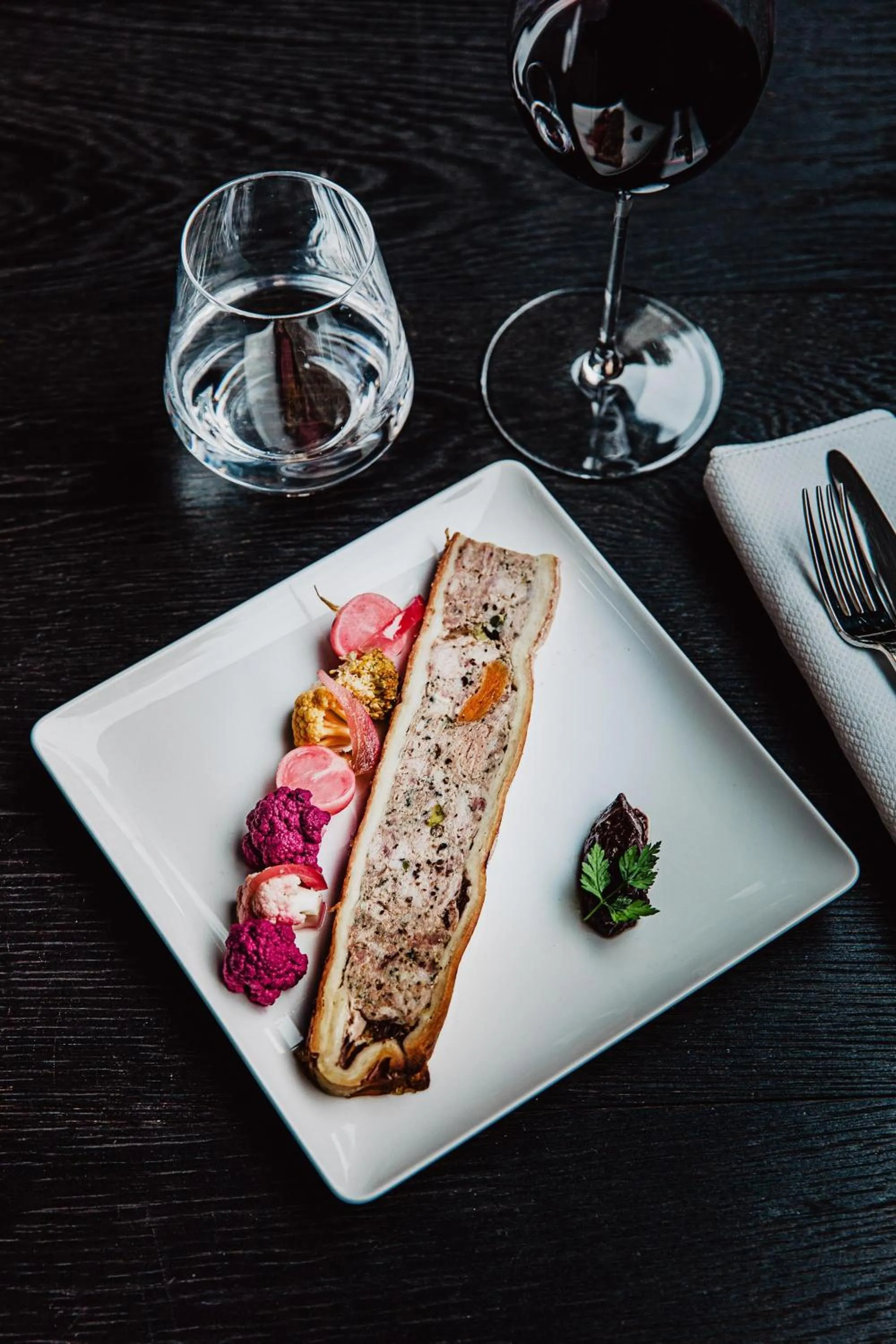 Lounge or bar in Prince de Galles, a Luxury Collection hotel, Paris