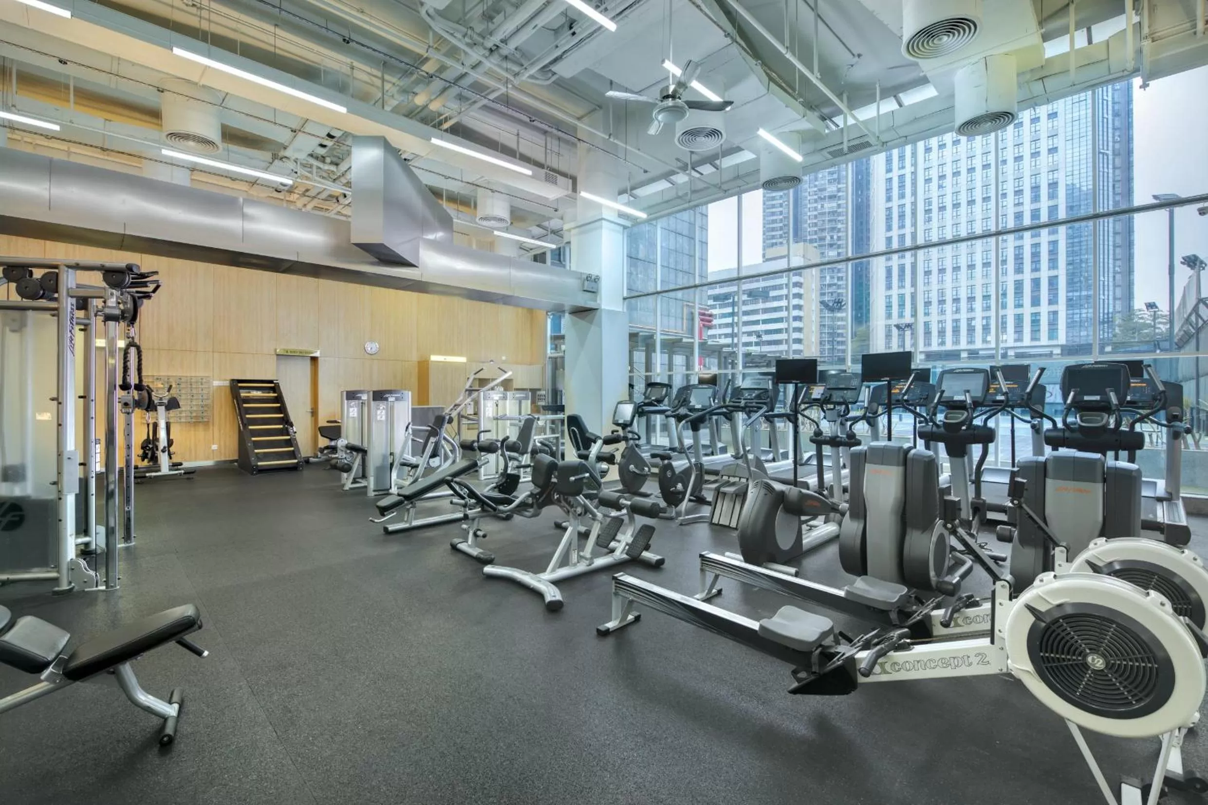 Fitness centre/facilities in Crowne Plaza Guangzhou City Centre by IHG