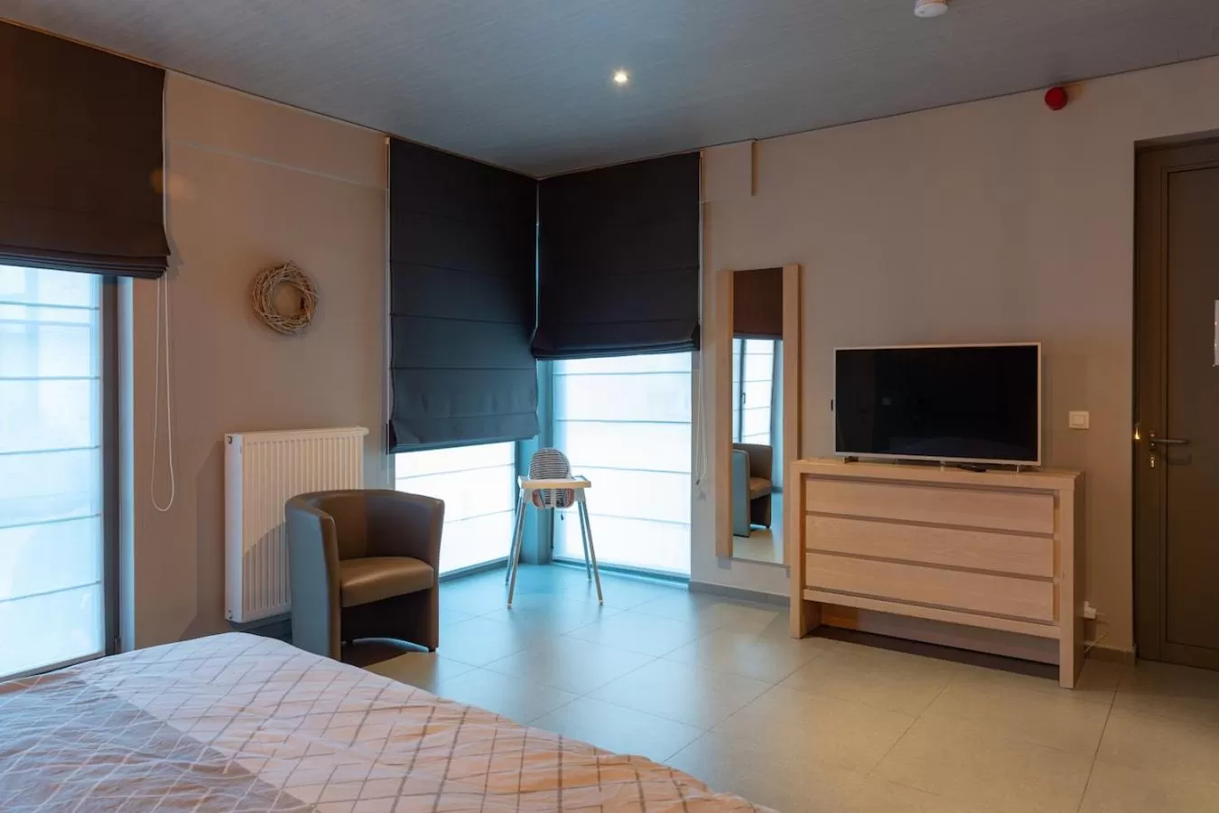 TV/Entertainment Center in Oud Gemeentehuis