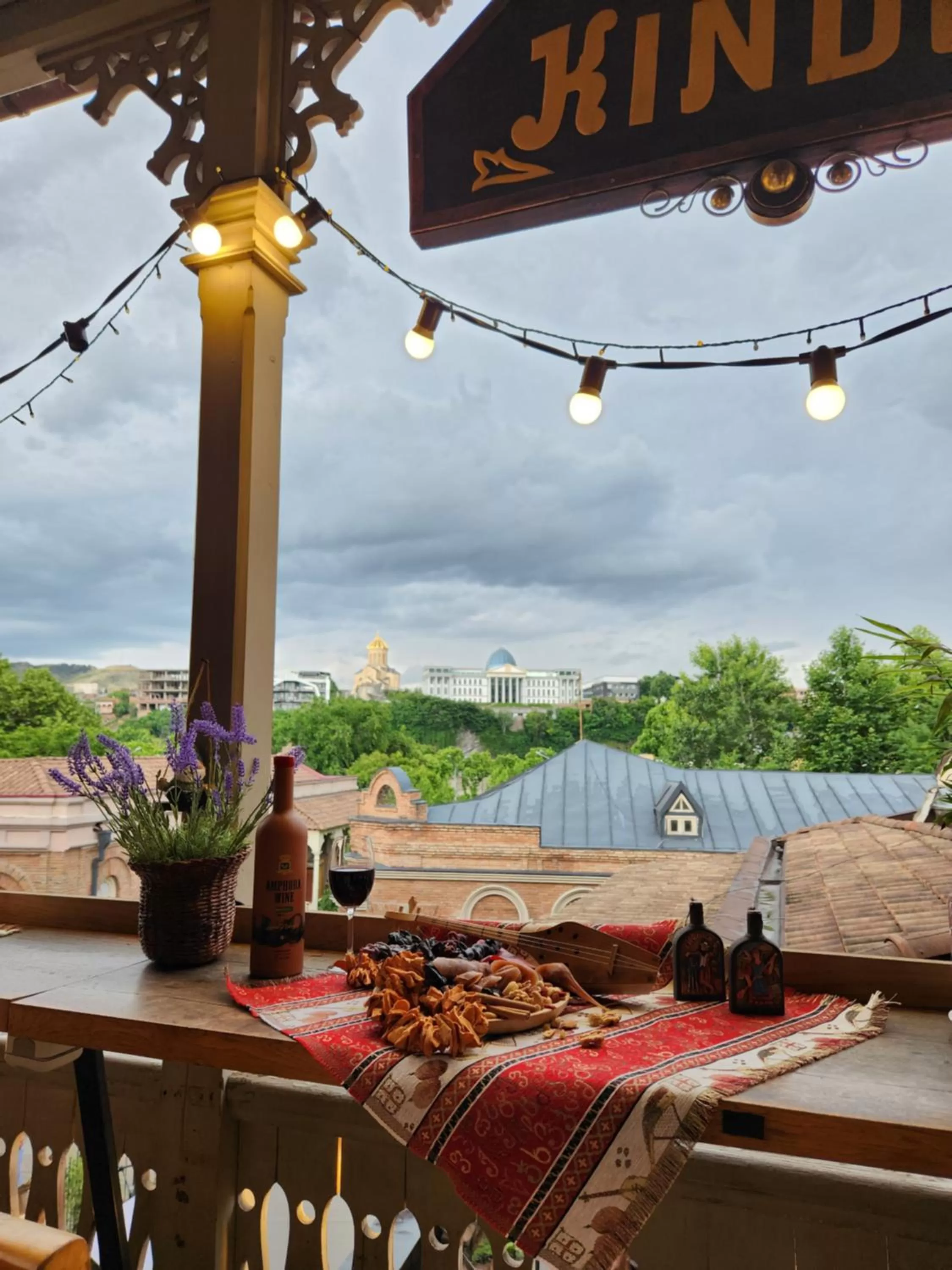 Property building in Kindli Hotel