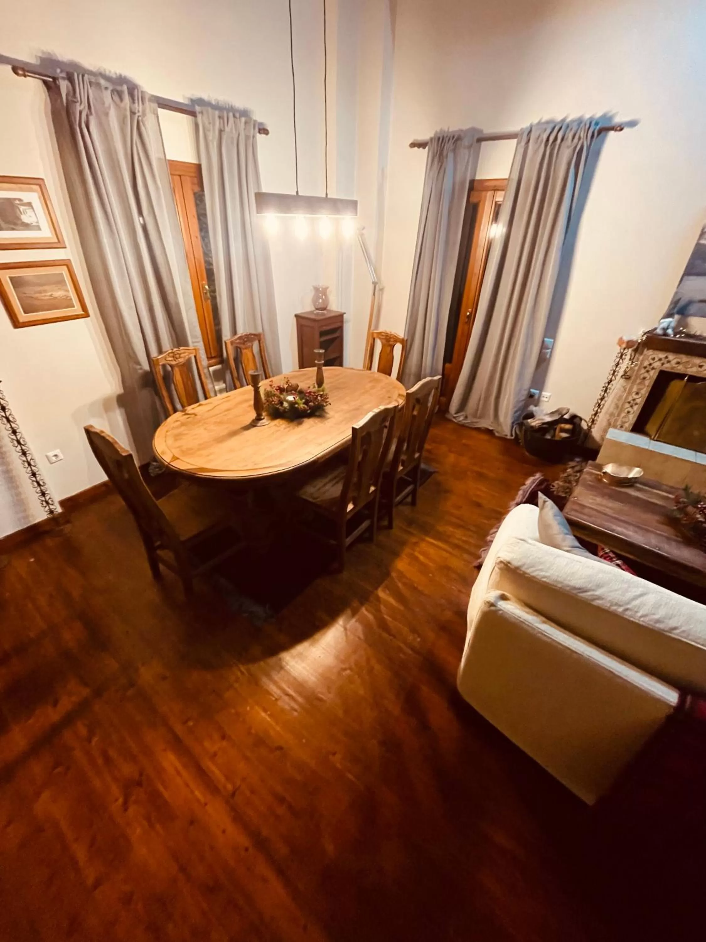 Dining Area in Parnassos Snow Hill Chalet