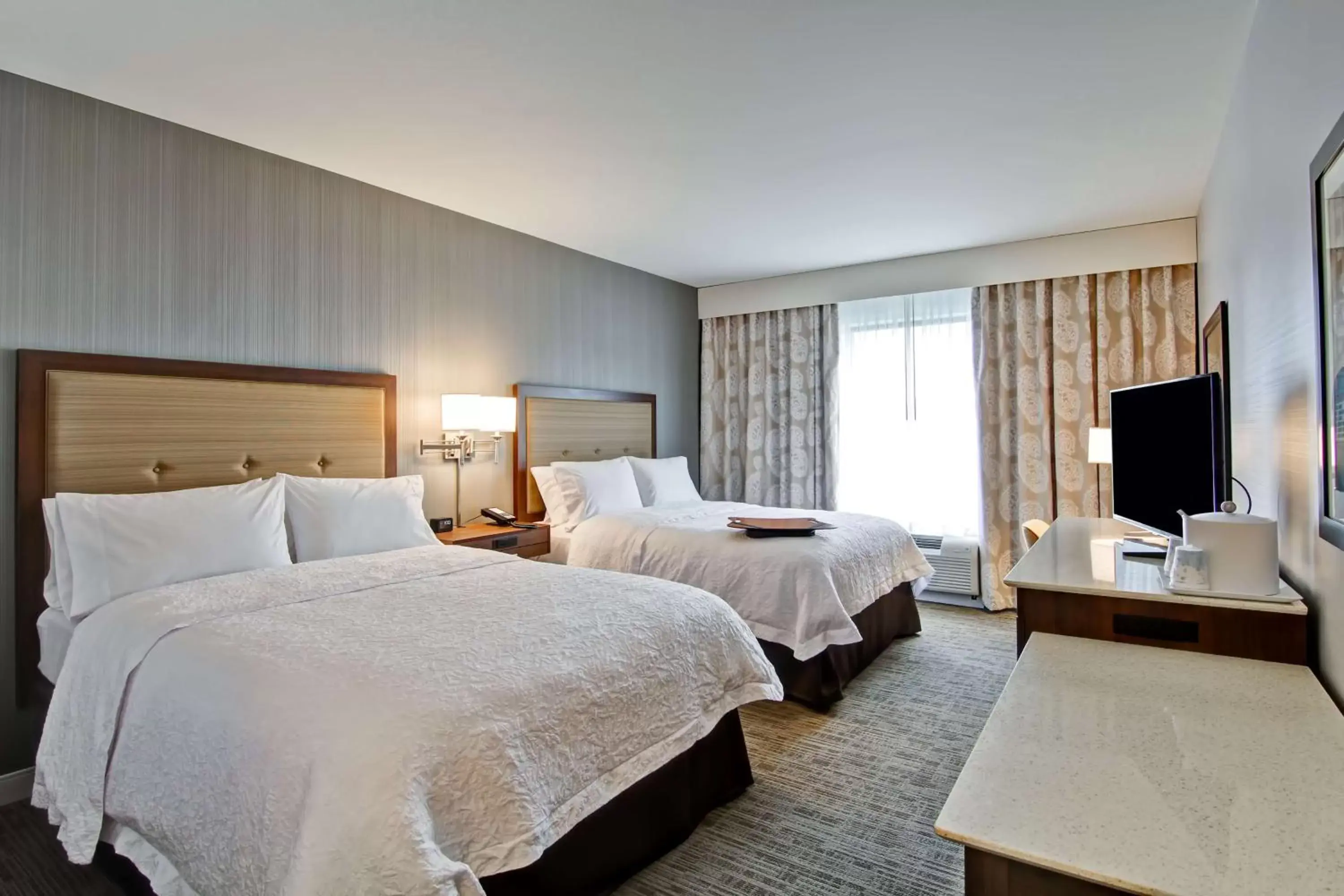 Queen Room with Two Queen Beds and Roll-In Shower - Mobility Access/Non-Smoking in Hampton Inn & Suites Detroit/Troy Queen Room with Two Queen Beds and Roll-In Shower - Mobility Access/Non-Smoking in Hampton Inn & Suites Detroit/Troy