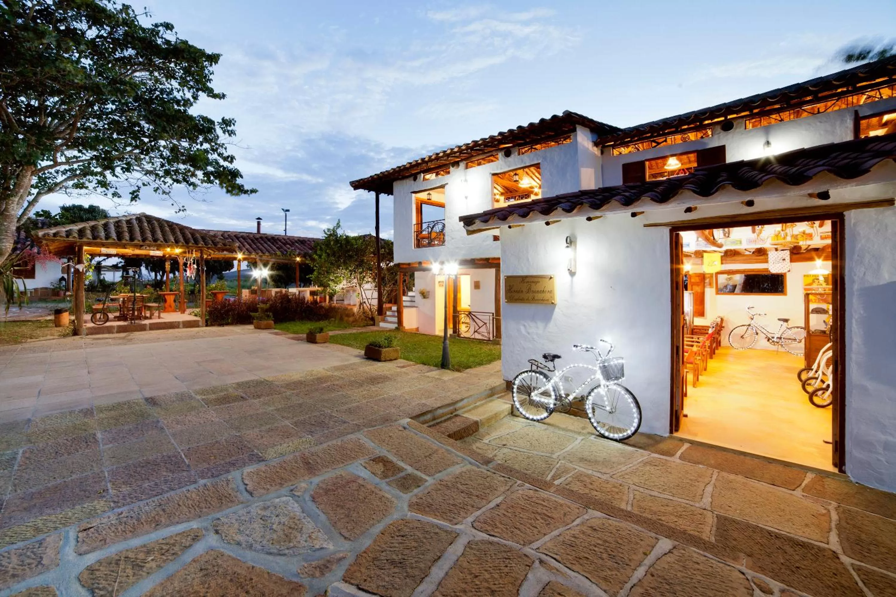 Landmark view, Property Building in Hotel Buenosaires Barichara