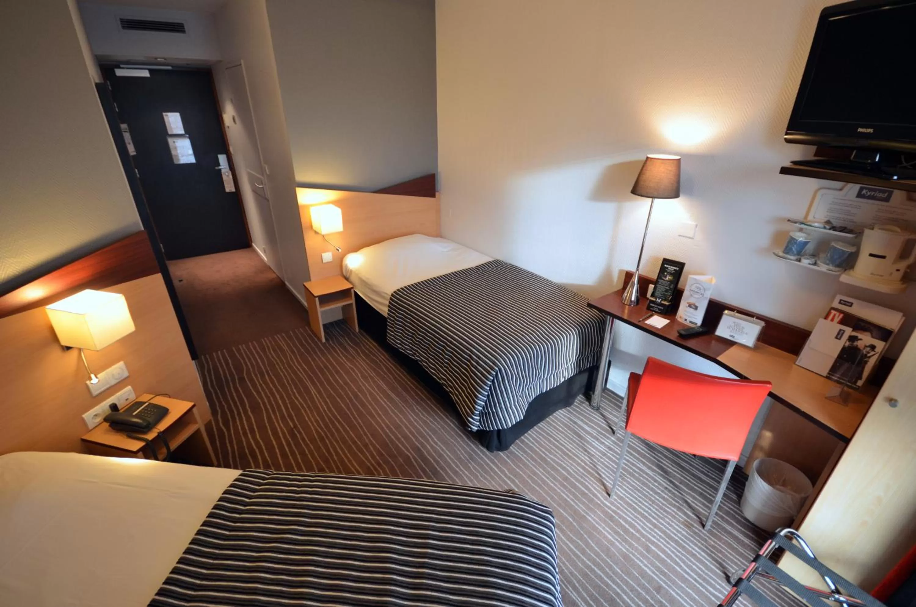 Bedroom, Bed in Kyriad Hotel Dijon Gare