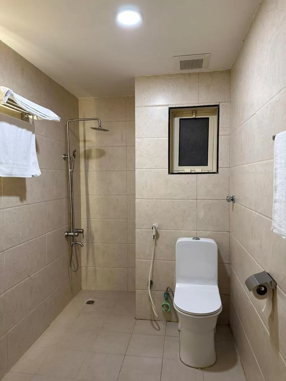 Shower in Sweet Home For Serviced Accommodation