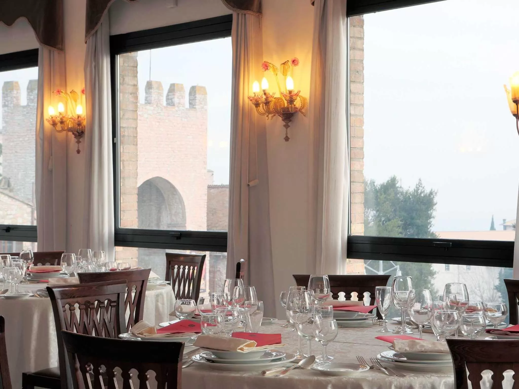 Restaurant/places to eat in Hotel Windsor Savoia