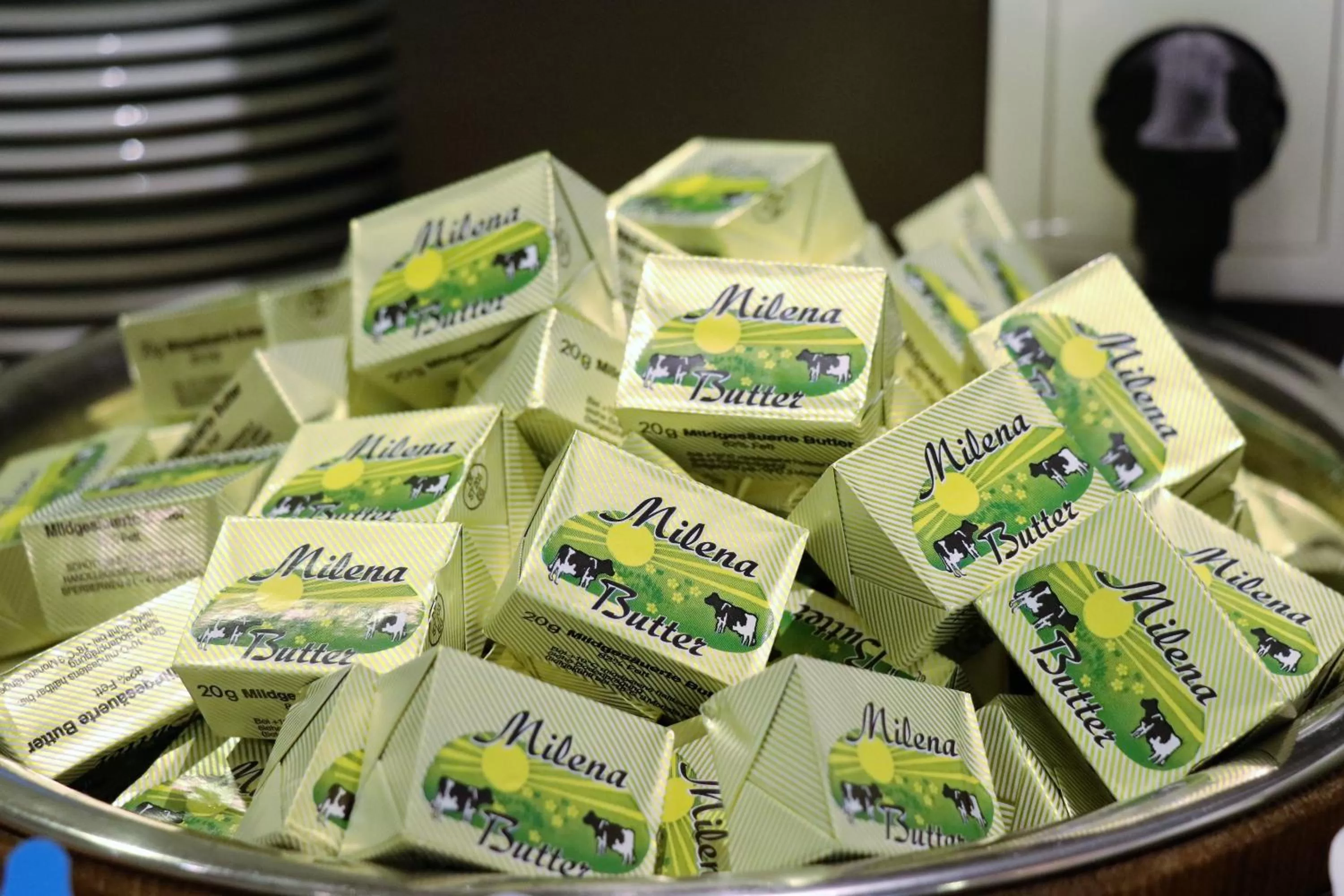 Buffet breakfast in Hotel Continental Hamburg Hauptbahnhof