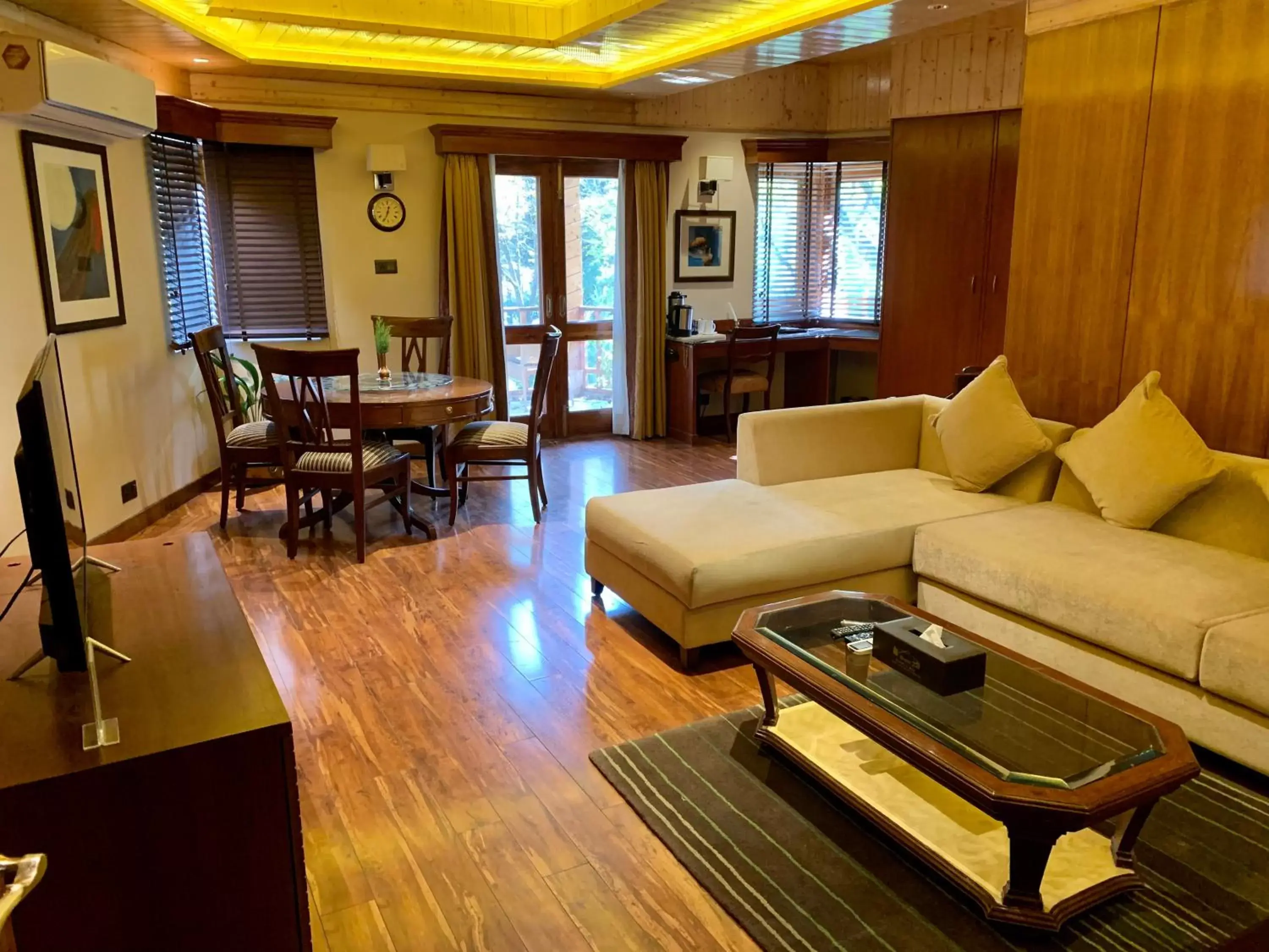 The Walnut Suite in Span Resort and Spa, Manali The Walnut Suite in Span Resort and Spa, Manali
