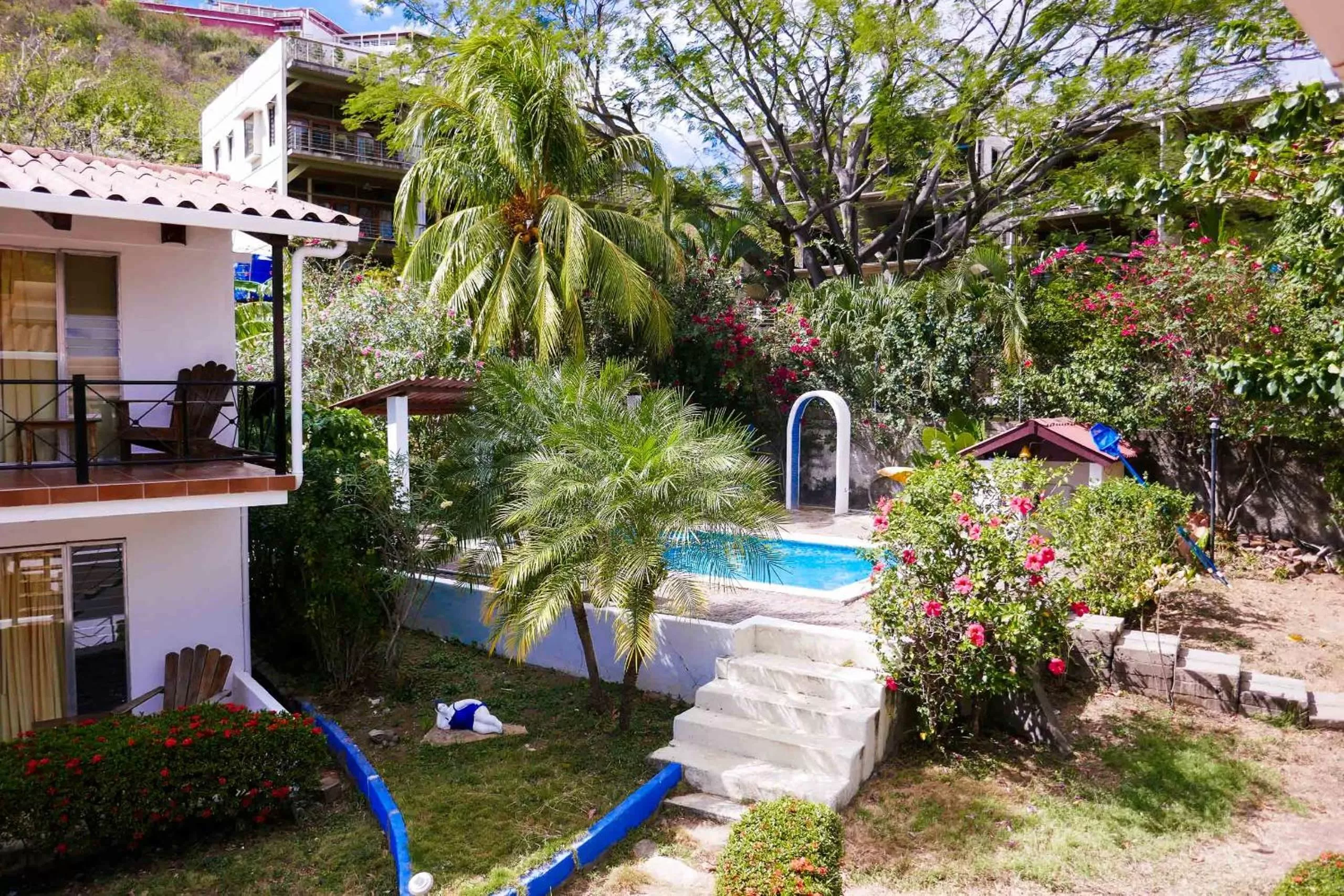 Patio in El Pacifico Hotel