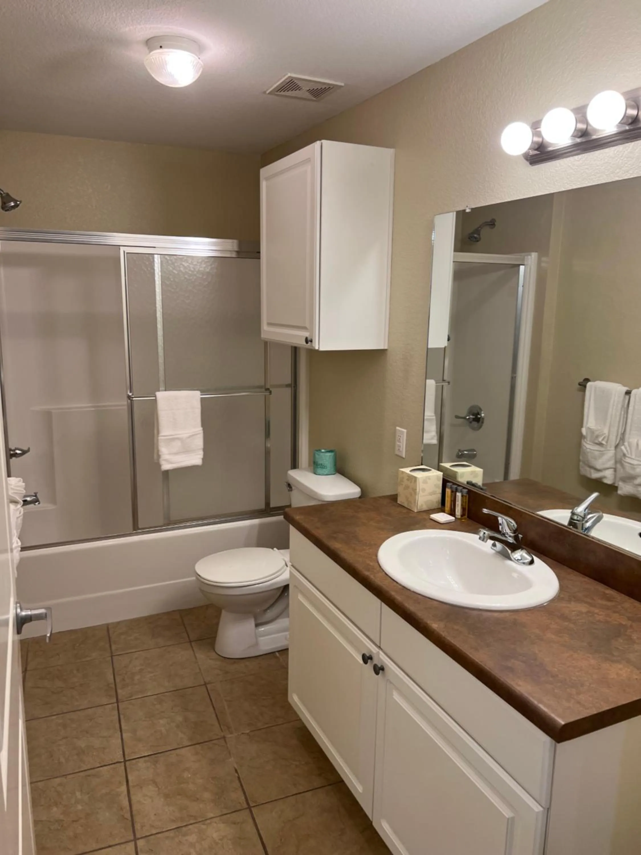 Bathroom in WASHBURN HOTEL SUITES