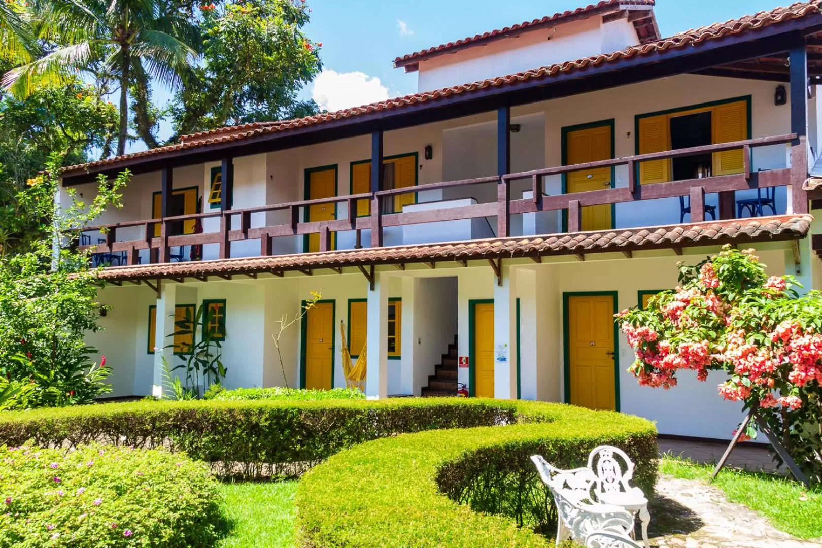 Garden in Pousada Corsario Paraty