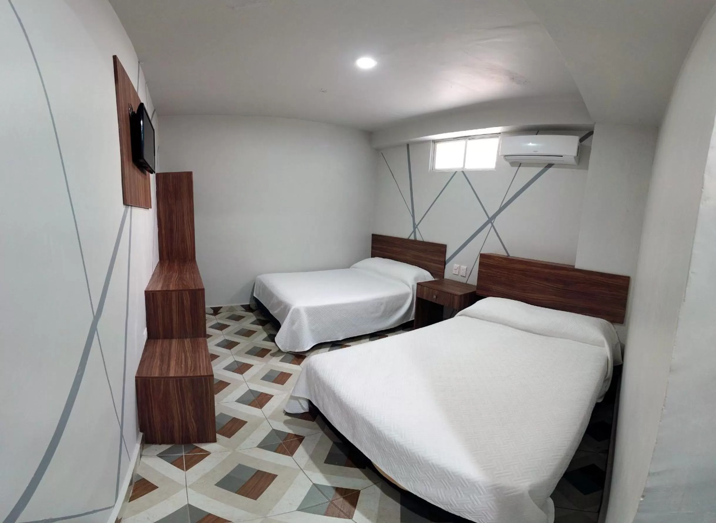 Photo of the whole room, Bed in Hotel Town Express