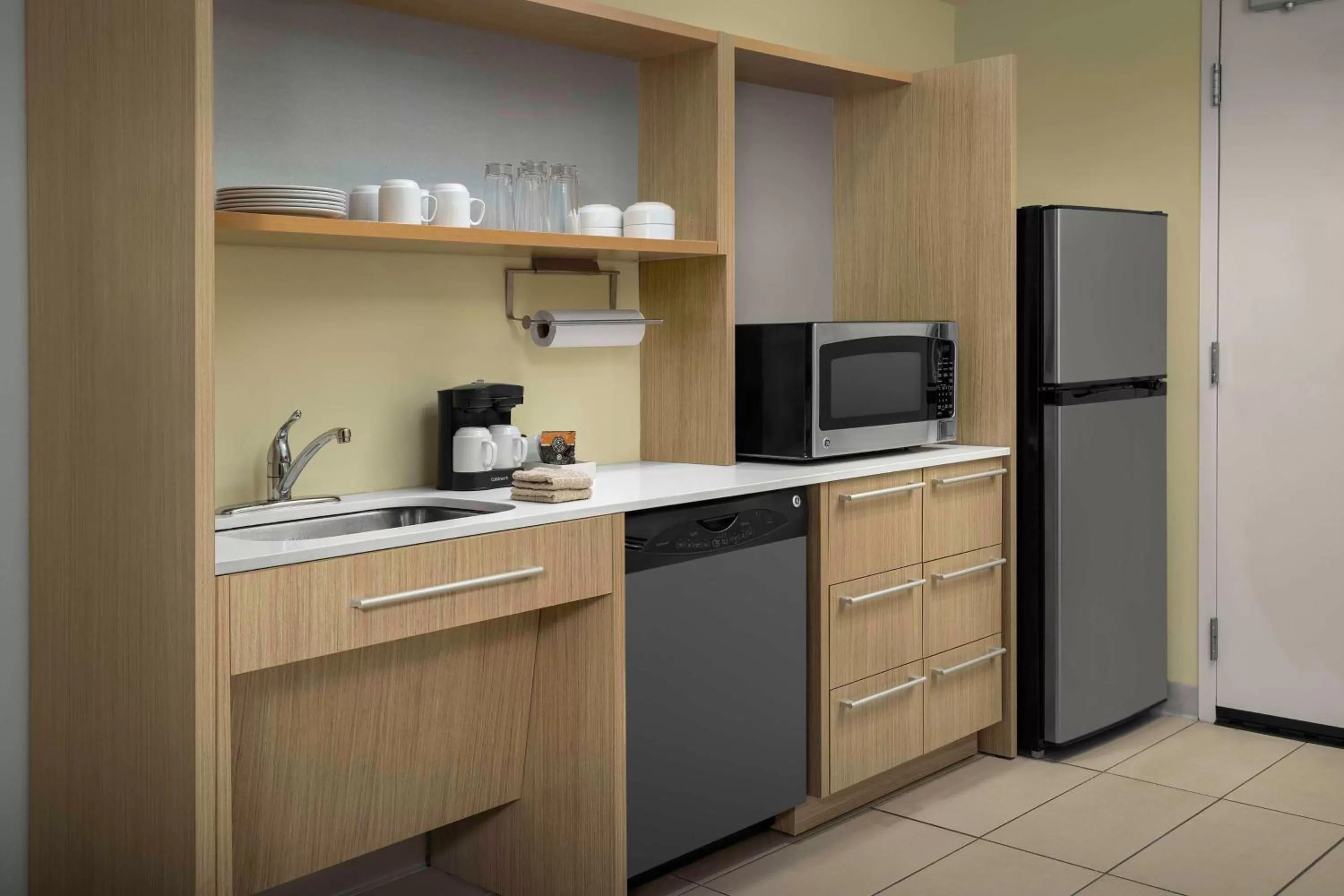 Kitchen or kitchenette in Home2 Suites By Hilton Summerville