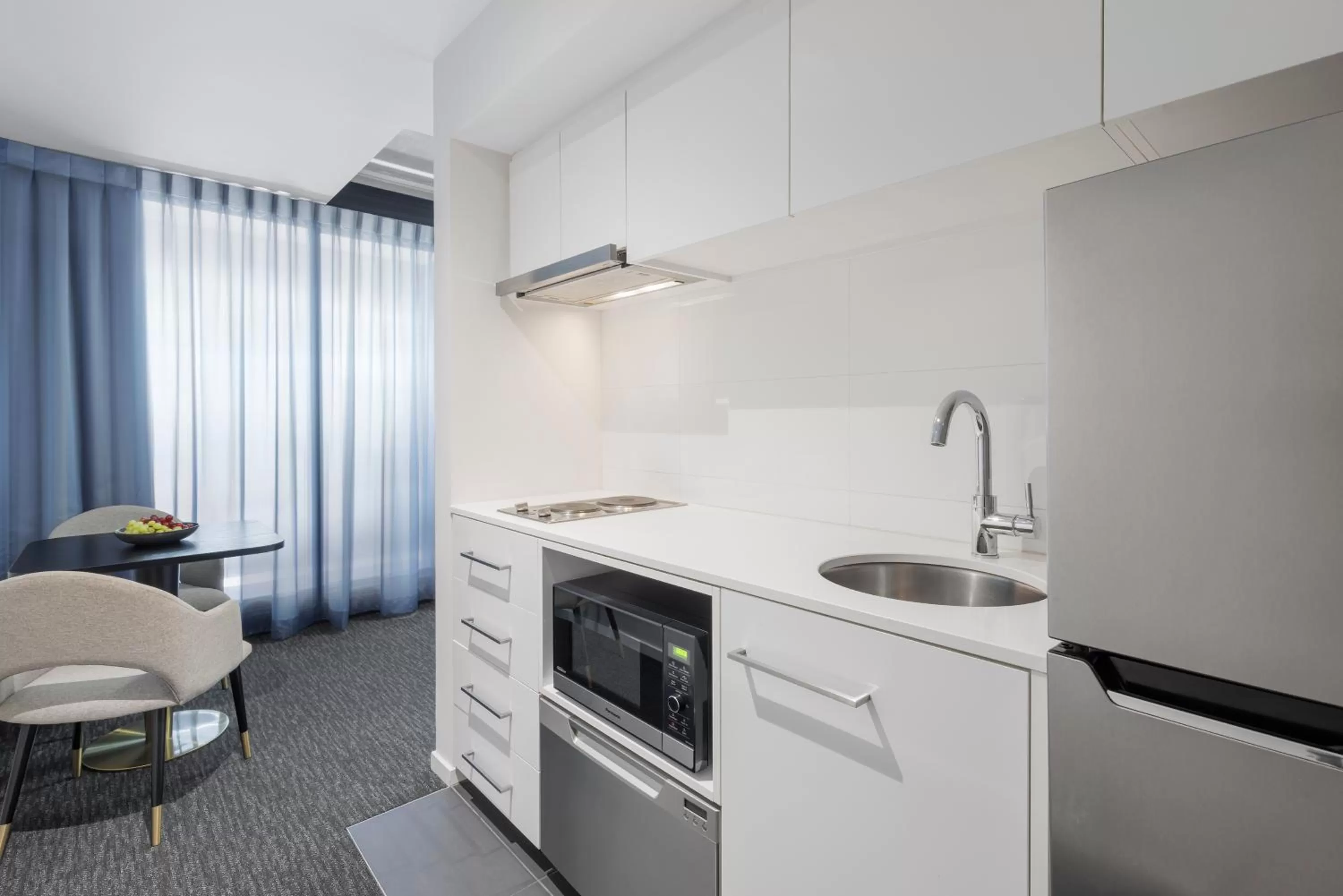 Kitchen or kitchenette, Kitchen/Kitchenette in Mercure Melbourne St Kilda Road