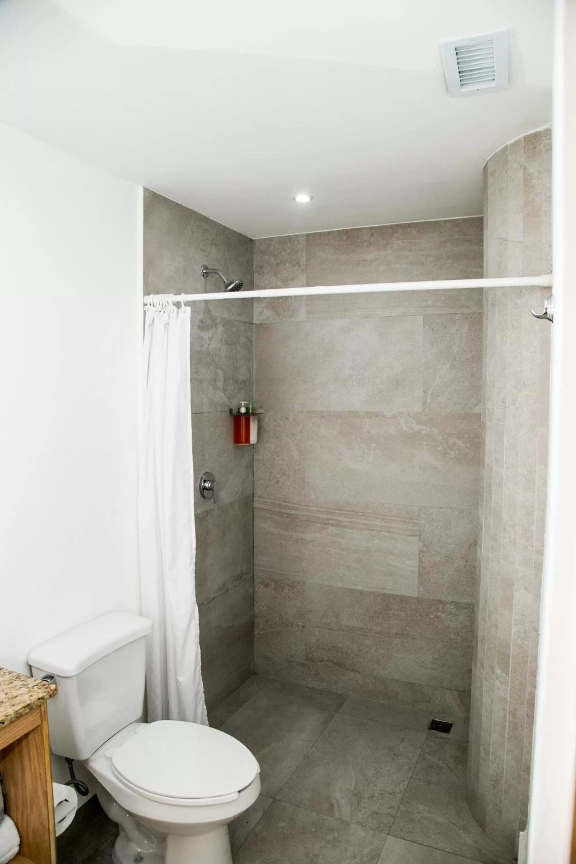 Shower in Booking 500