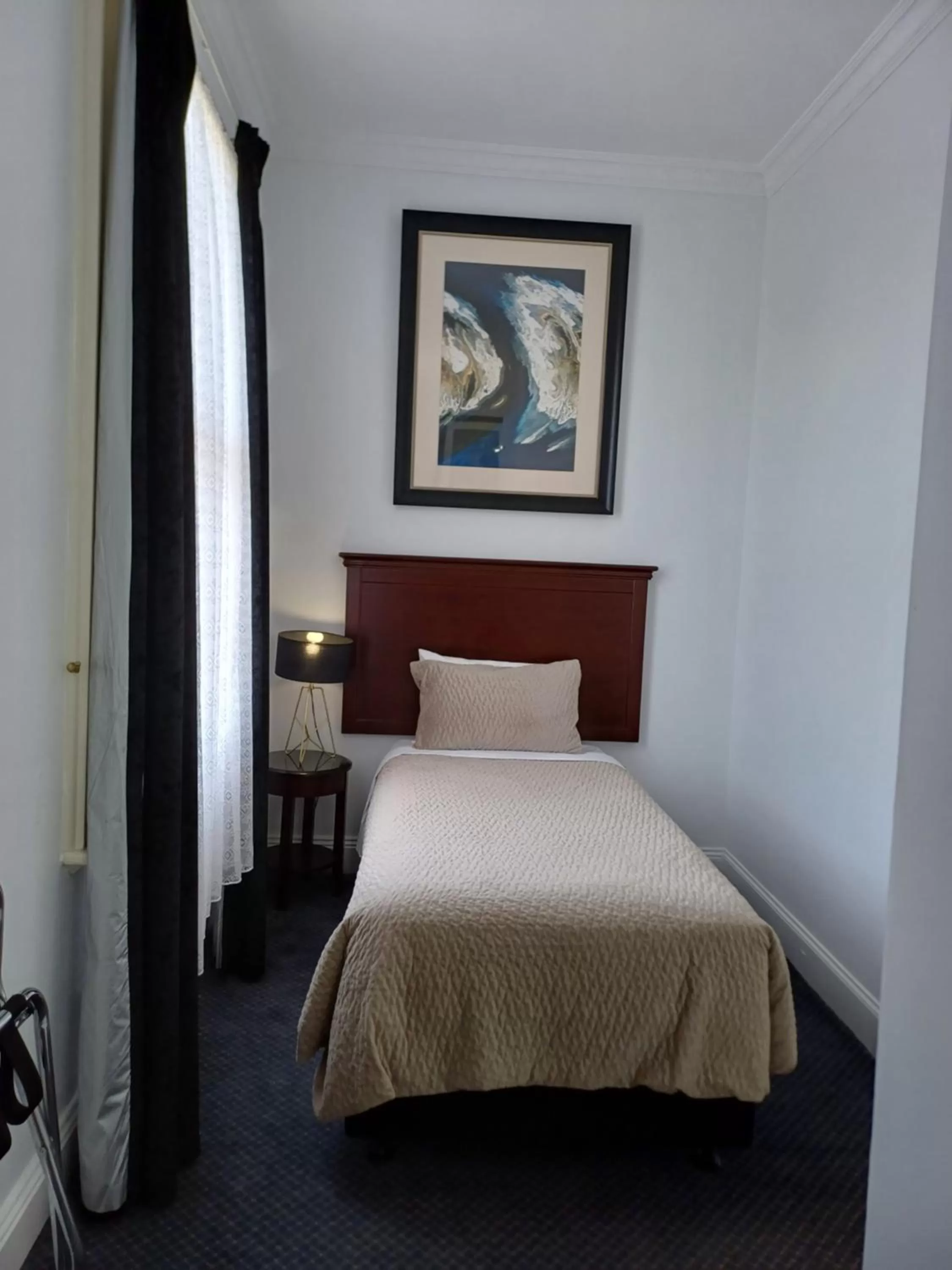 Bed in Art Hotel on York