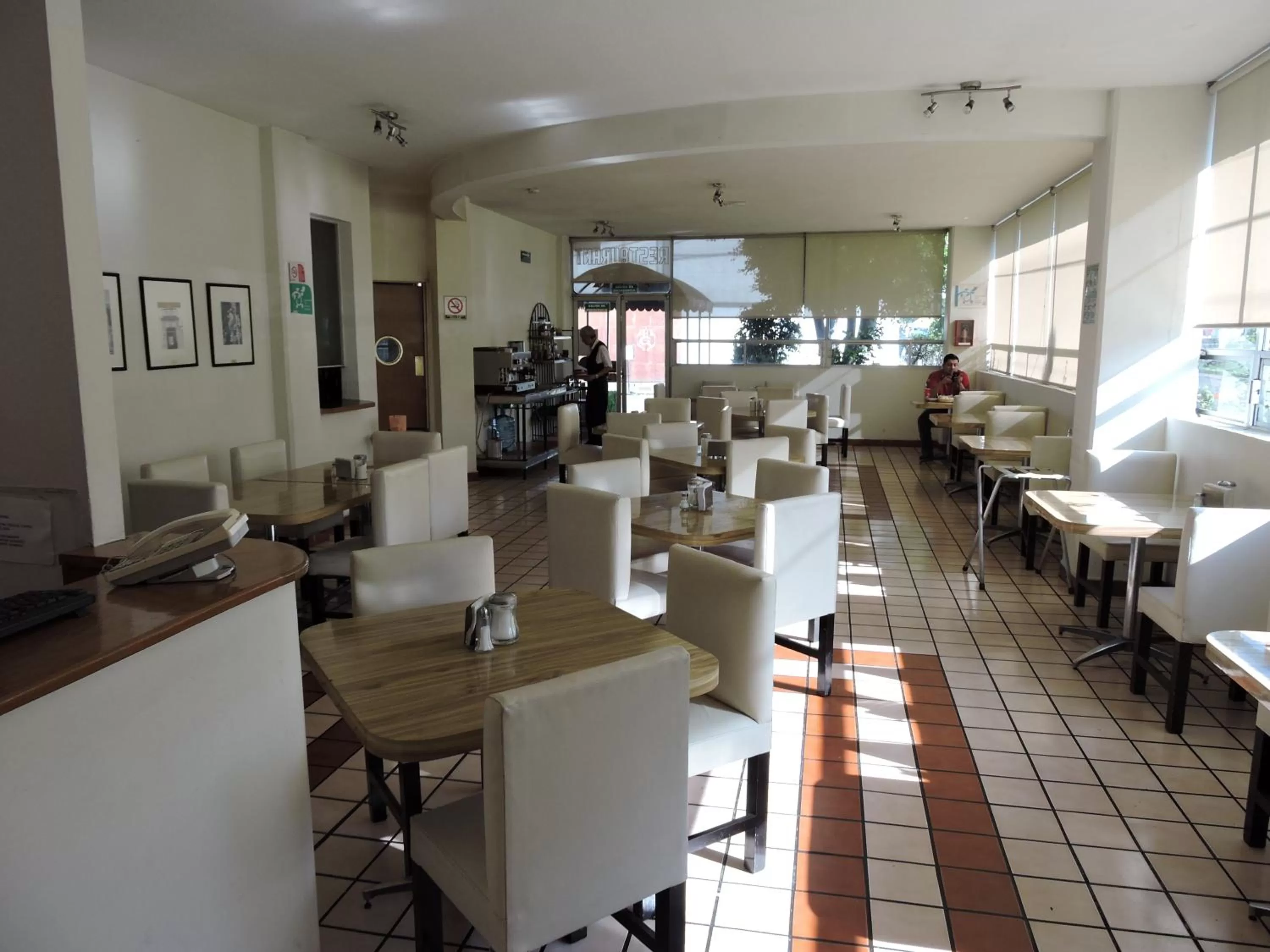 Food and drinks in Hotel Granada