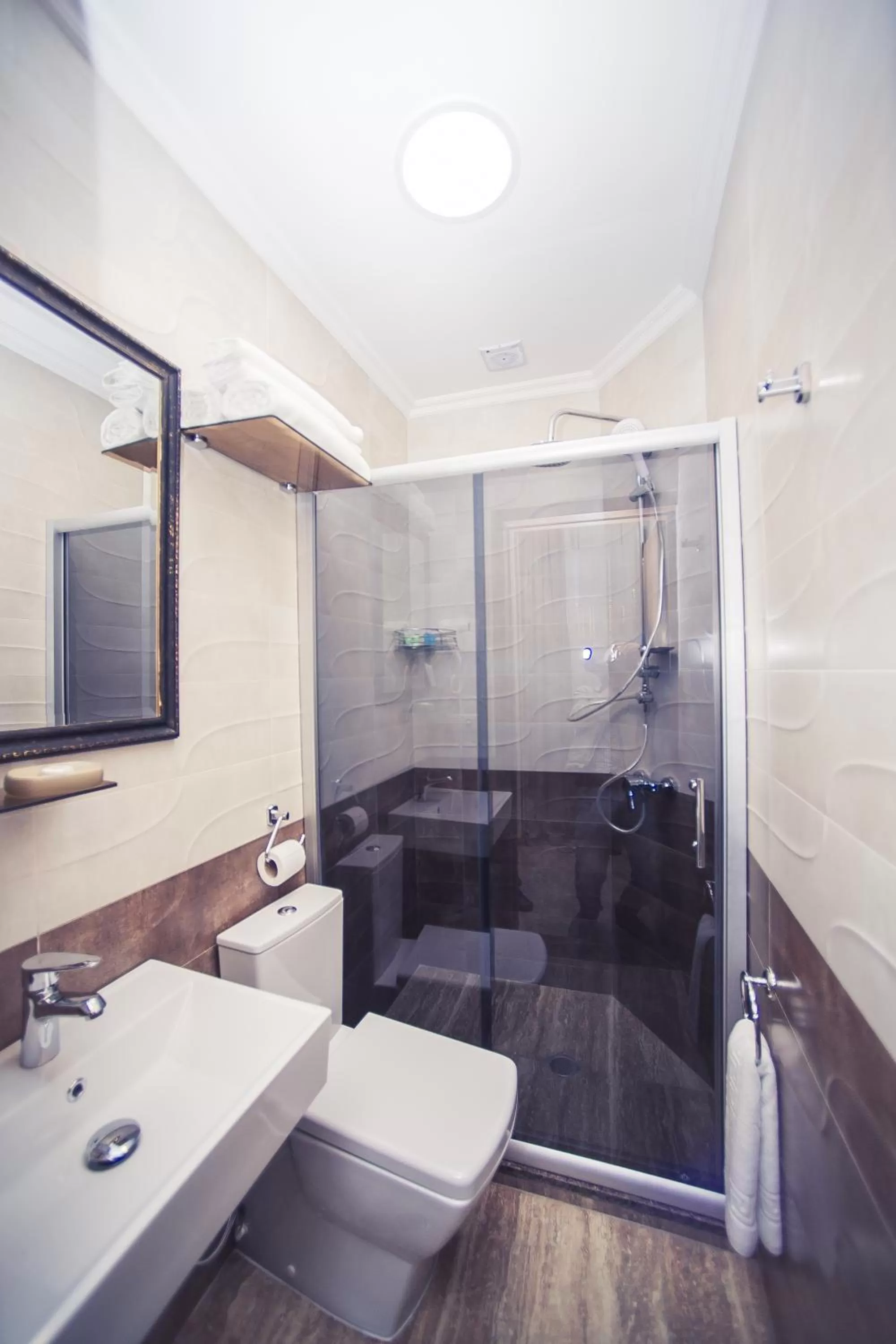 Shower, Bathroom in Royal Venezia Hotel