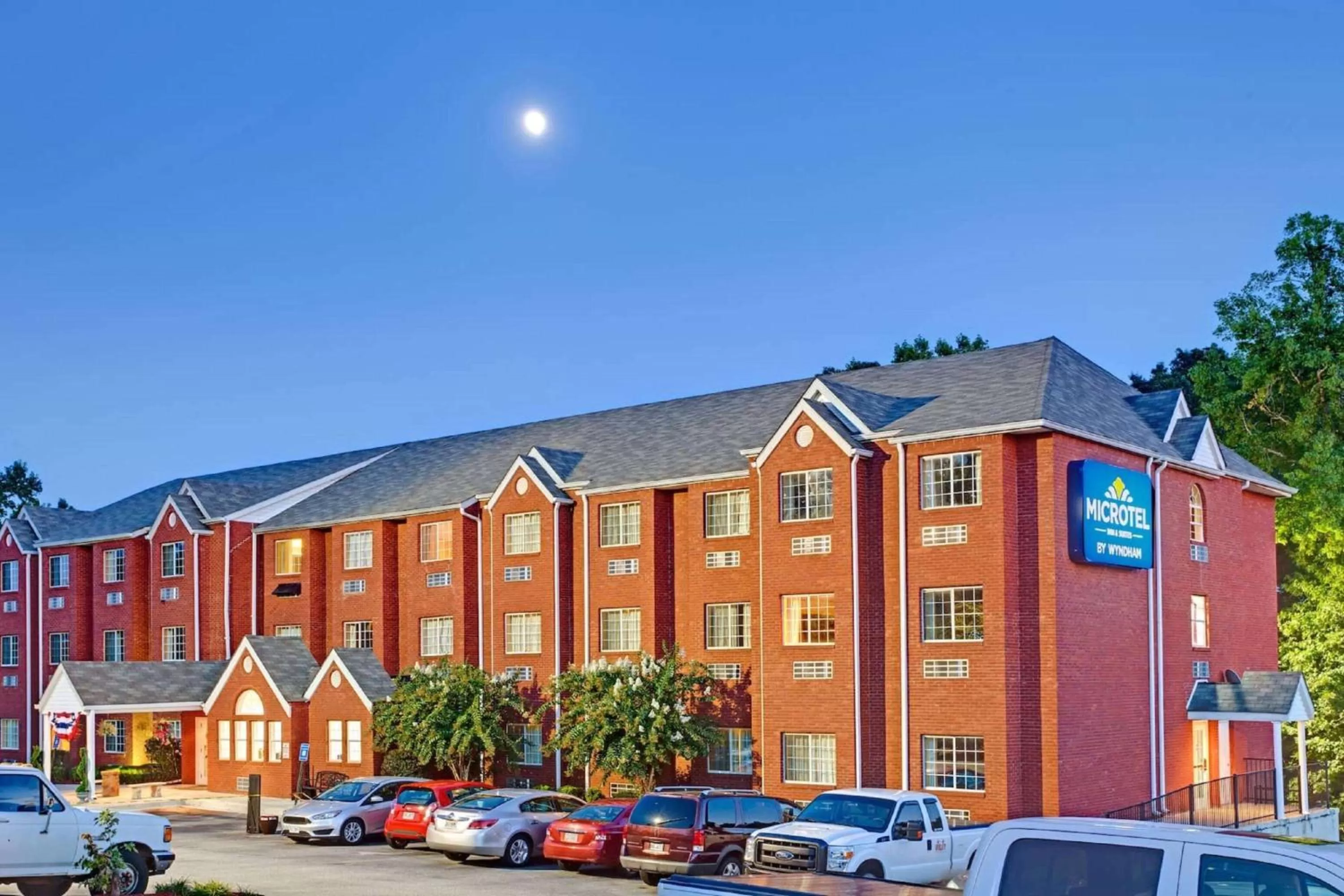 Property building in Microtel Inn & Suites by Wyndham Stockbridge/Atlanta I-75