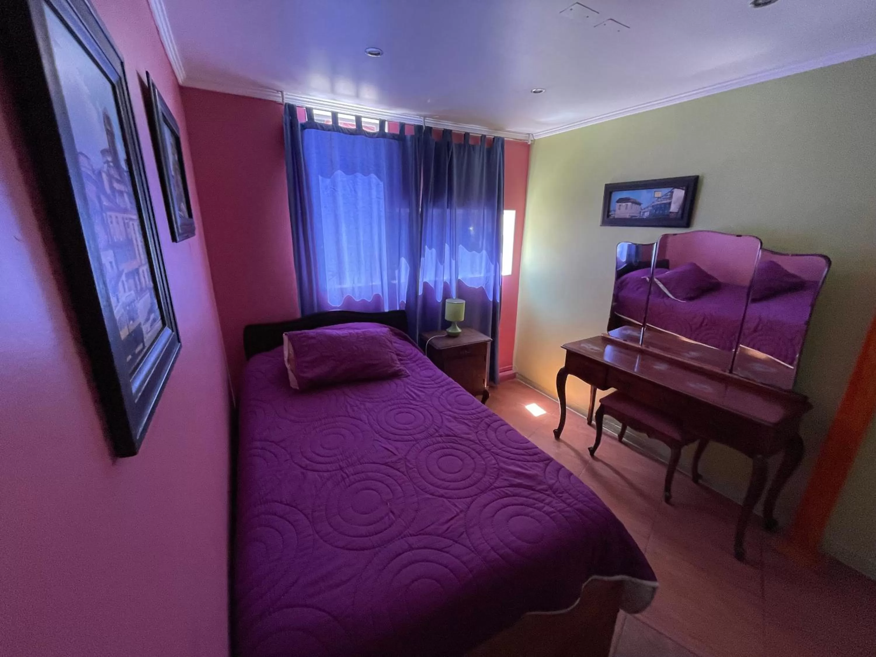 Photo of the whole room, Bed in Hostal Recuerdos de Familia