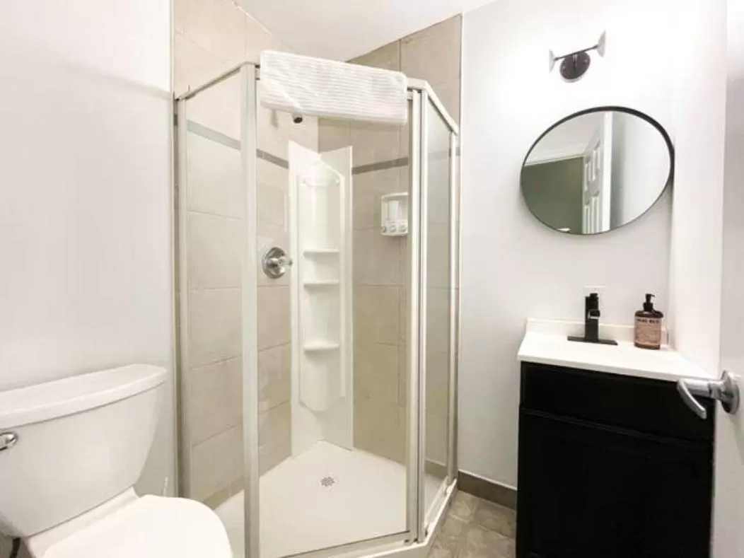 Bathroom in Sleeping Giant BNB