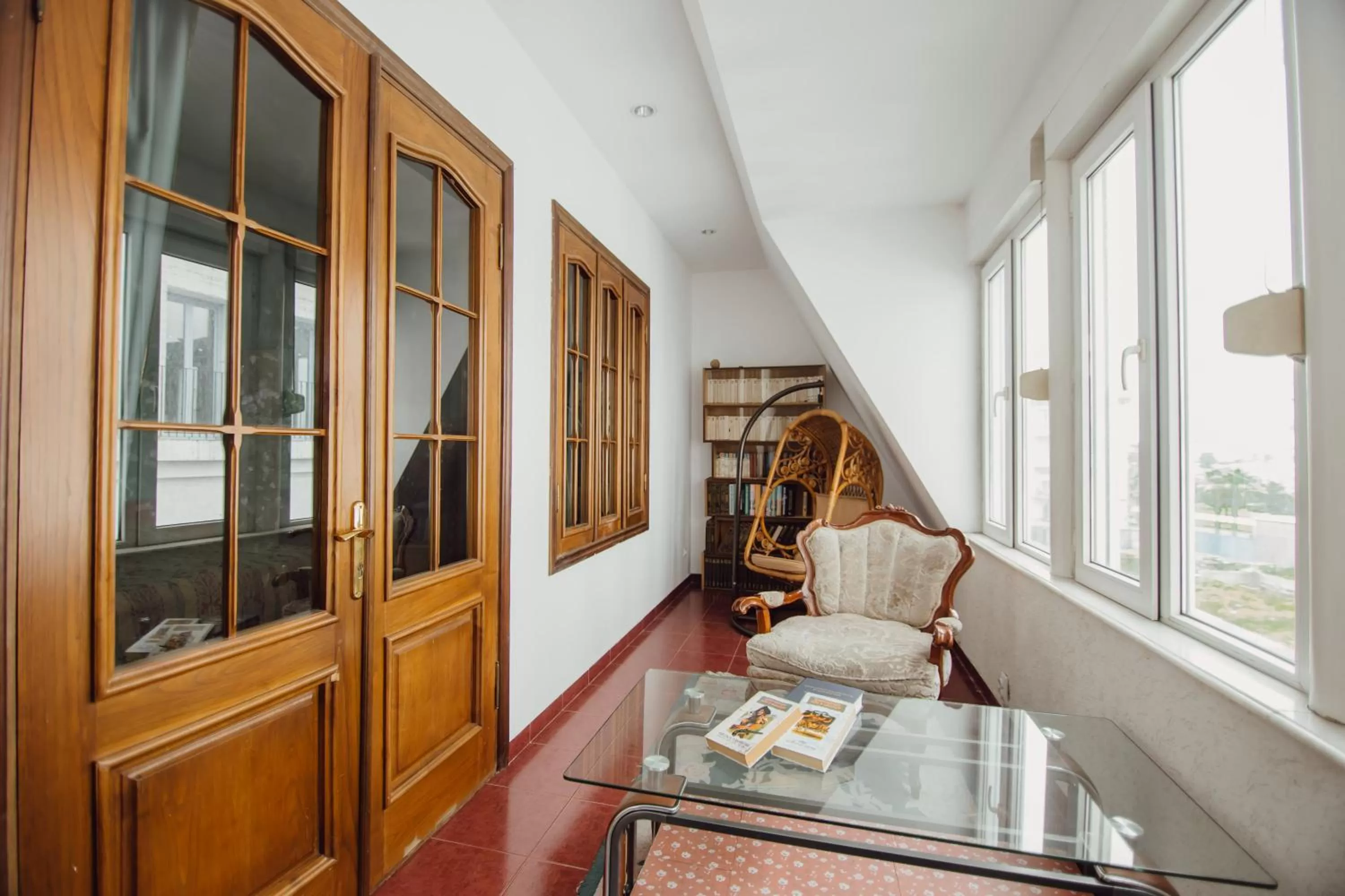 Library, Seating Area in Hotel Queen-Batumi