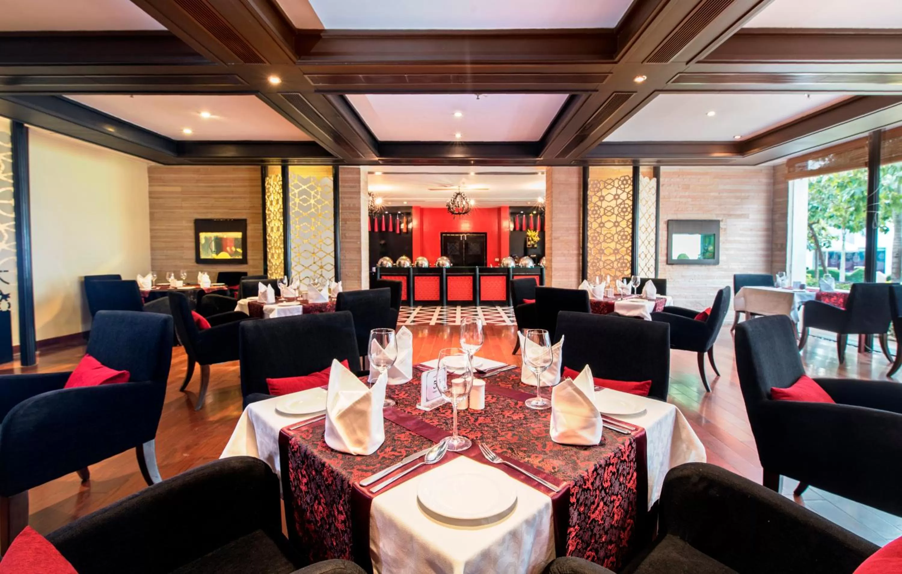 Restaurant/places to eat in Radisson Blu Udaipur Palace Resort & Spa