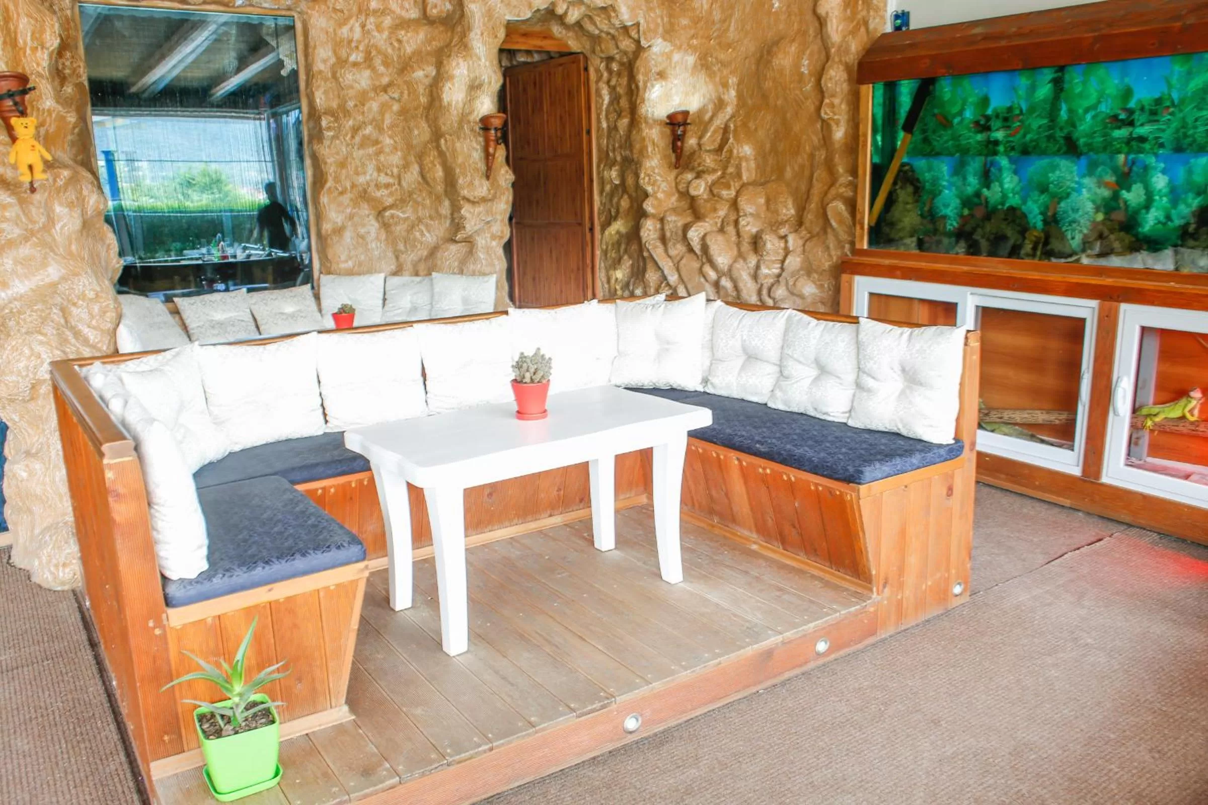 Lounge or bar, Seating Area in Hotel Shpella