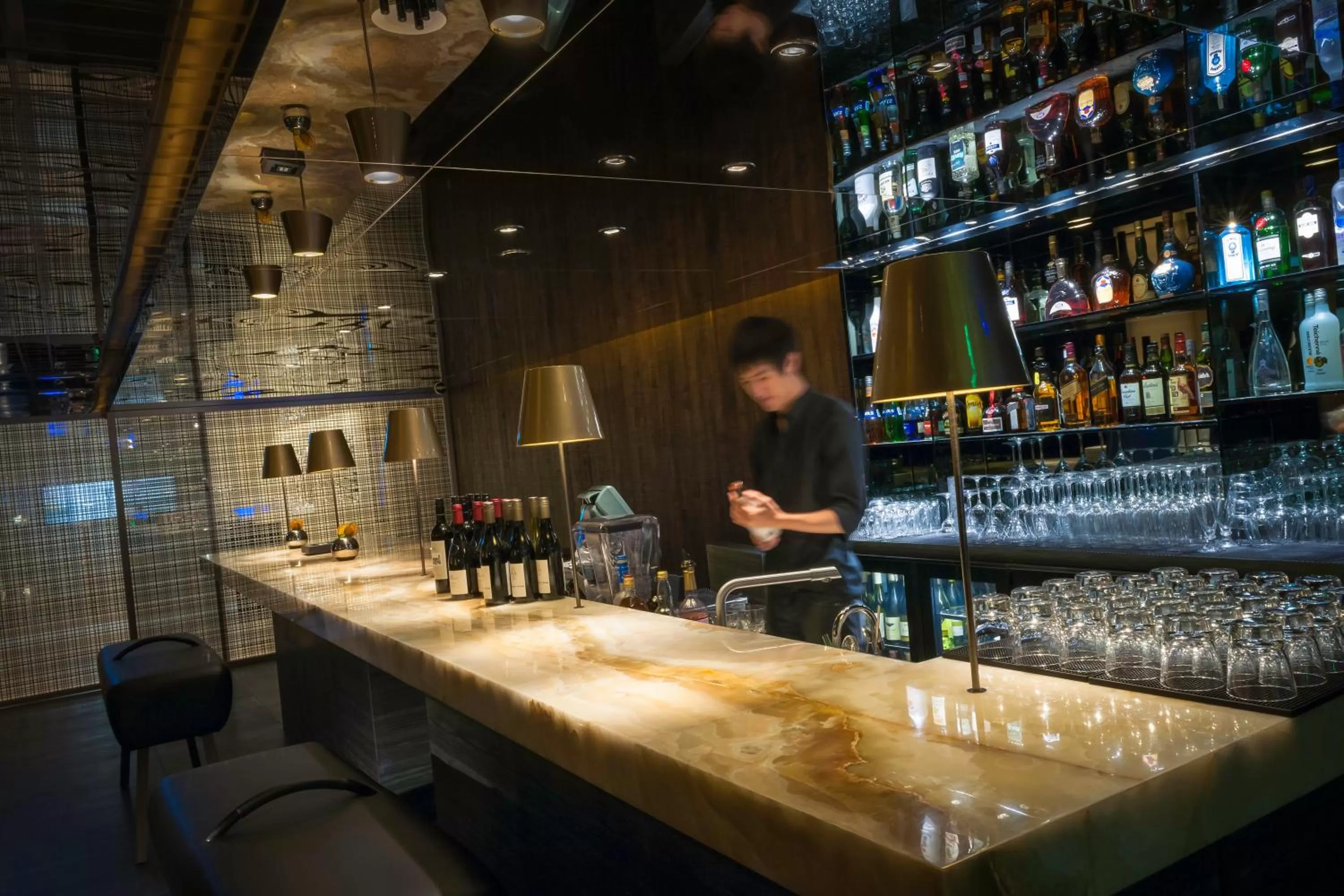 Restaurant/places to eat in Gateway Hotel, Marco Polo