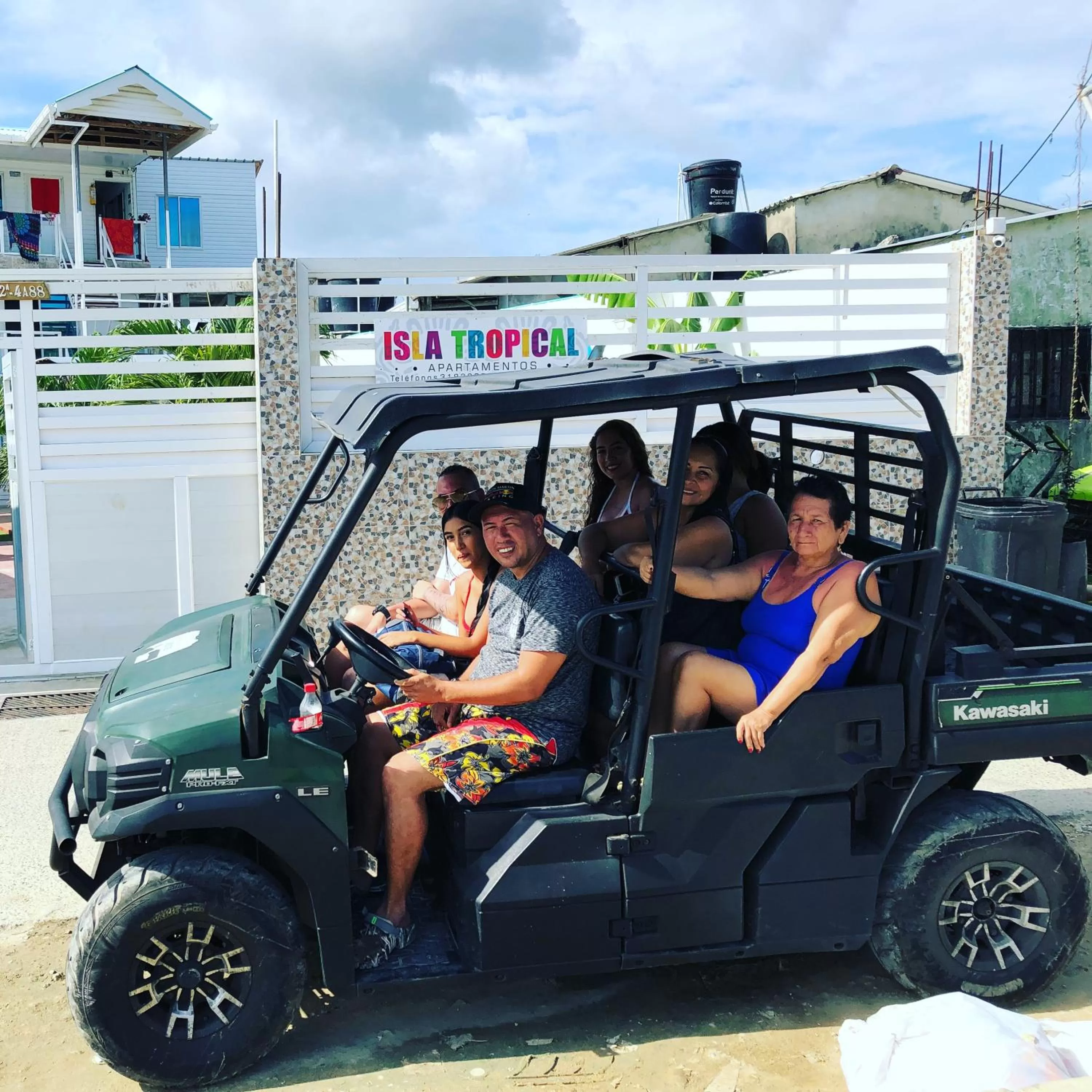 Family in Apartamentos Isla Tropical