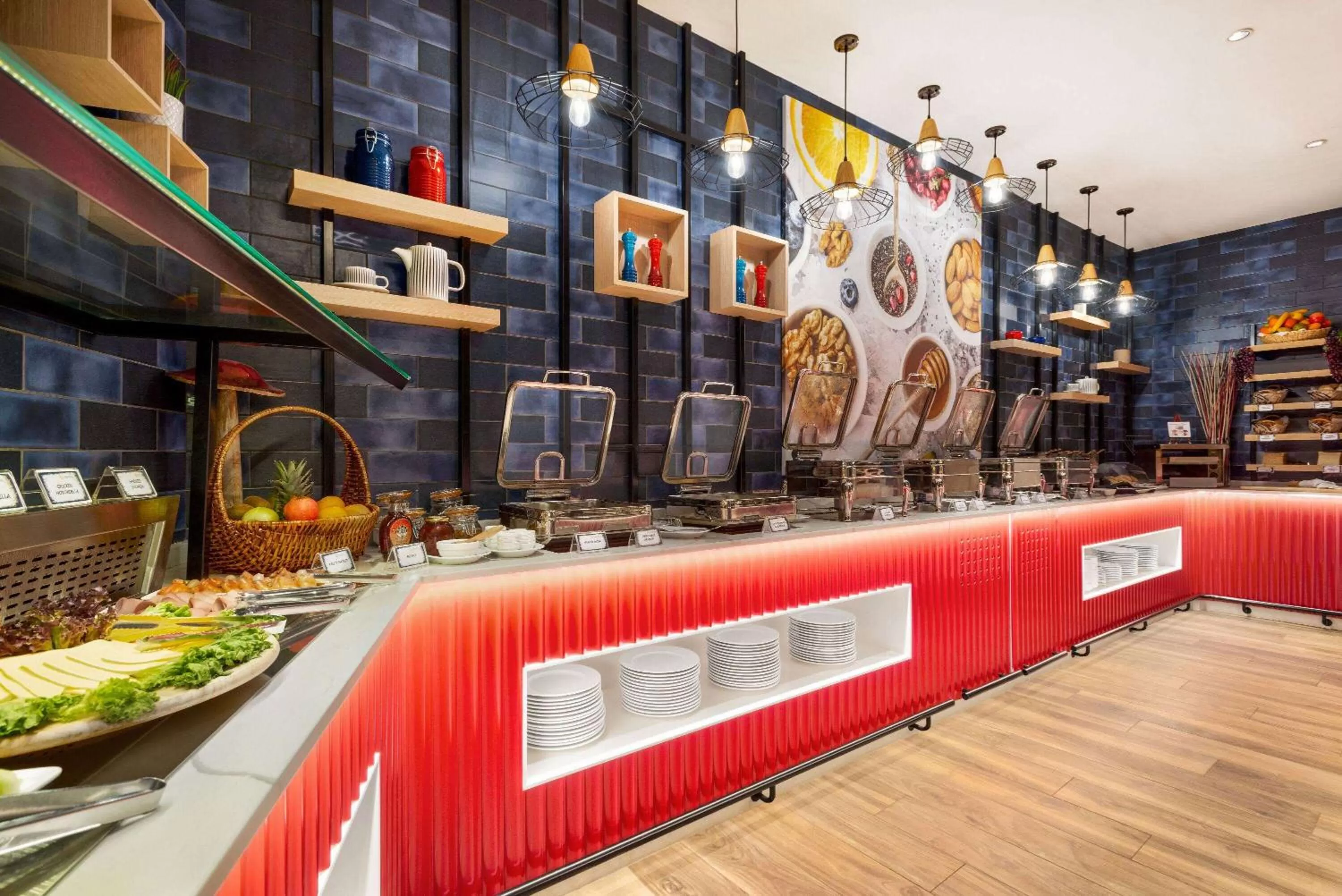 Breakfast in La Quinta by Wyndham Dubai Jumeirah