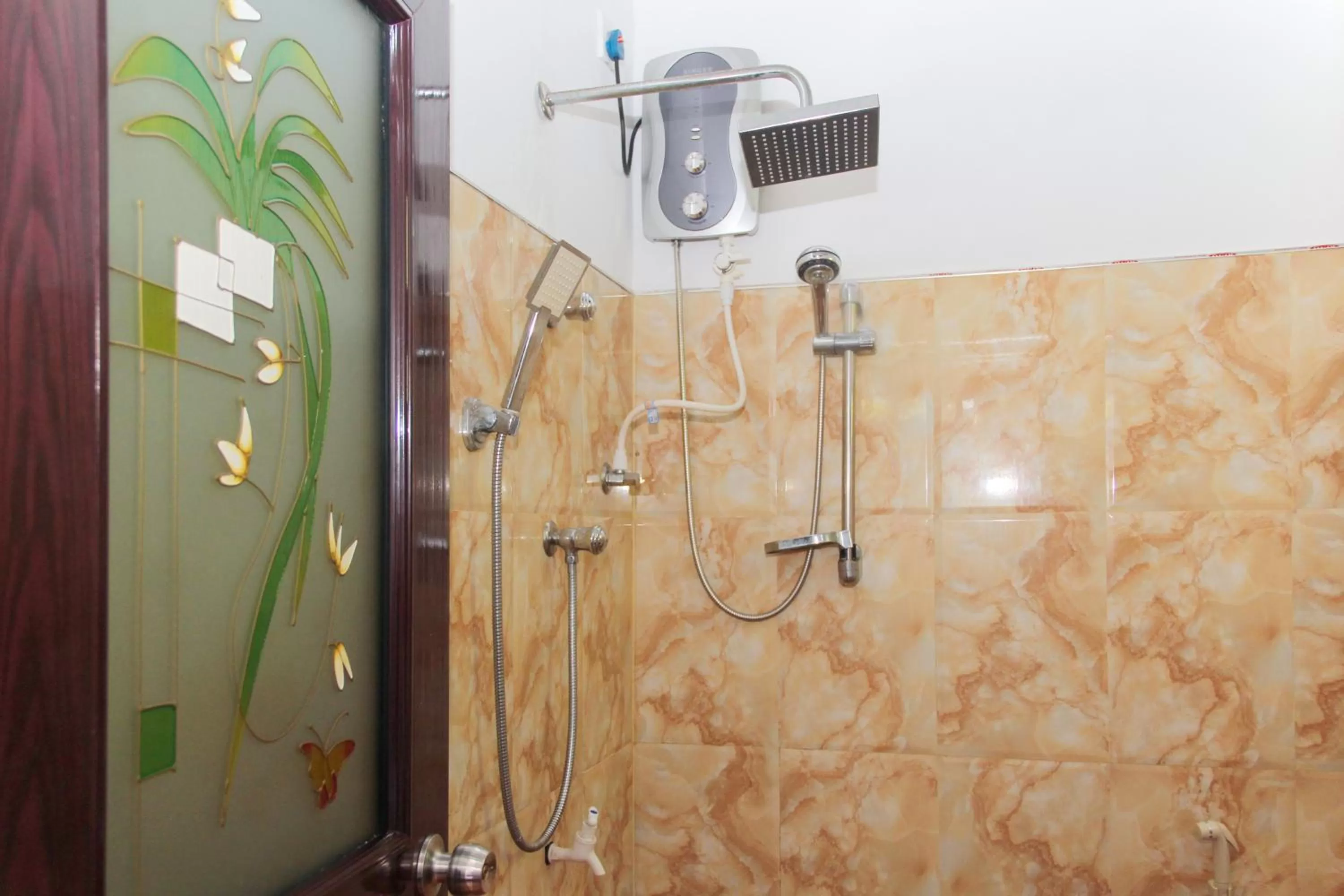 Bathroom in Pearl Resort Mirissa